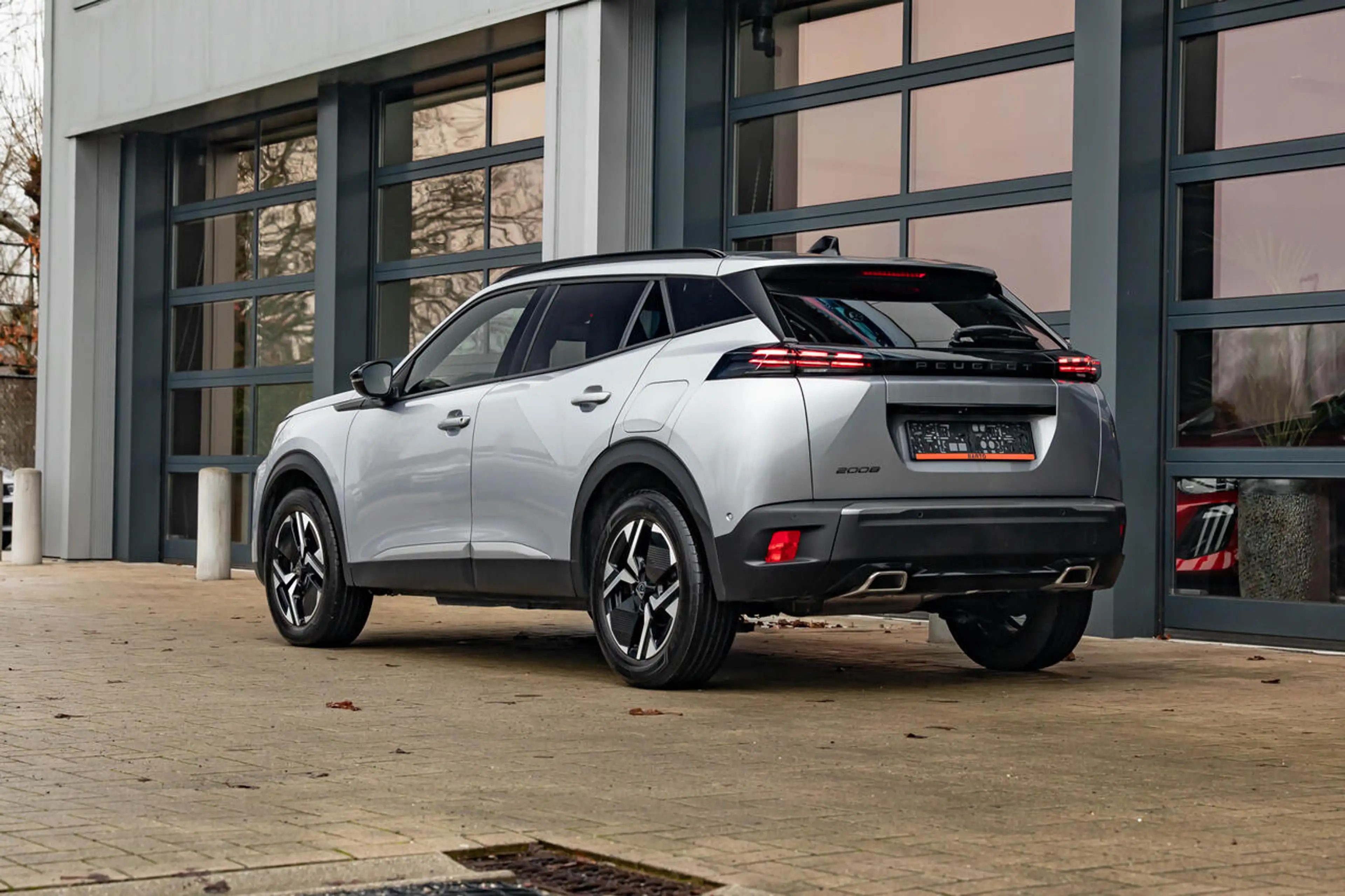 Peugeot 2008 MHEV 145 PK | Navi | 360° | Dodehoekdet. | Adap... — photo 4