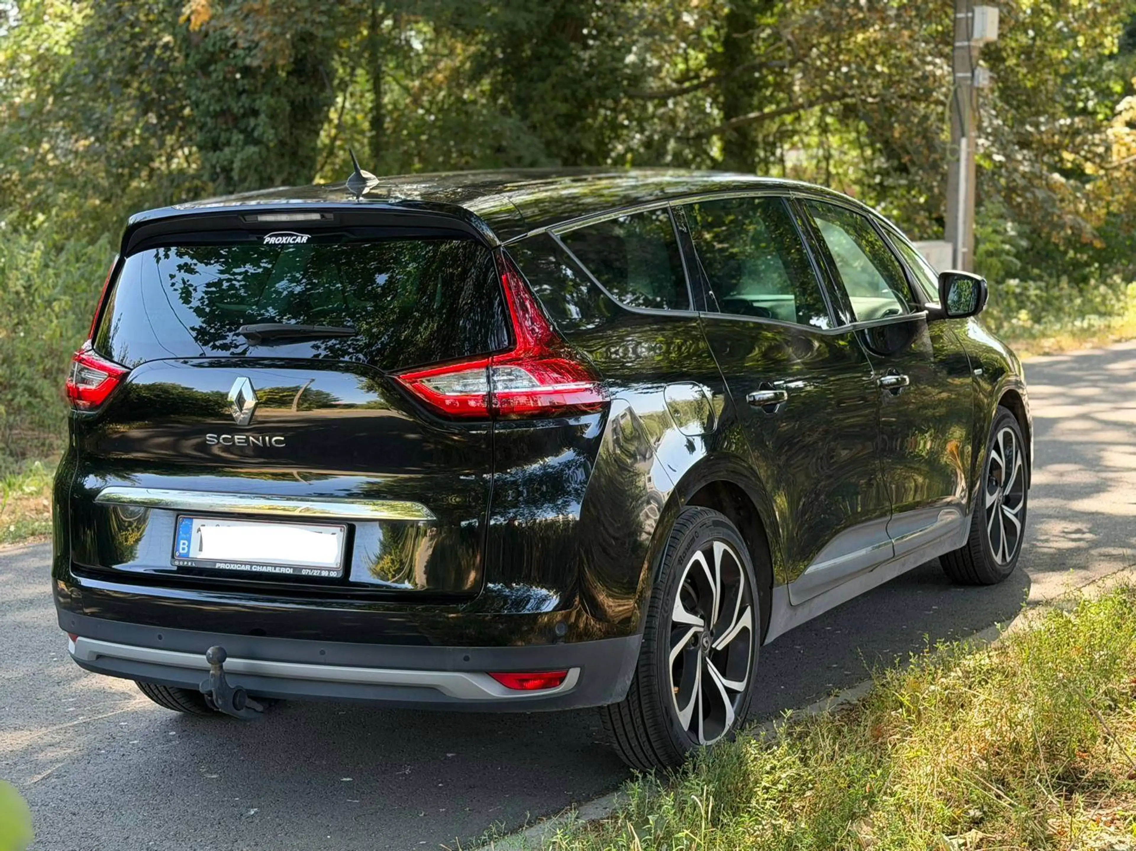 Renault Grand Scenic 1.7 Blue dCi Bose Edition — photo 9