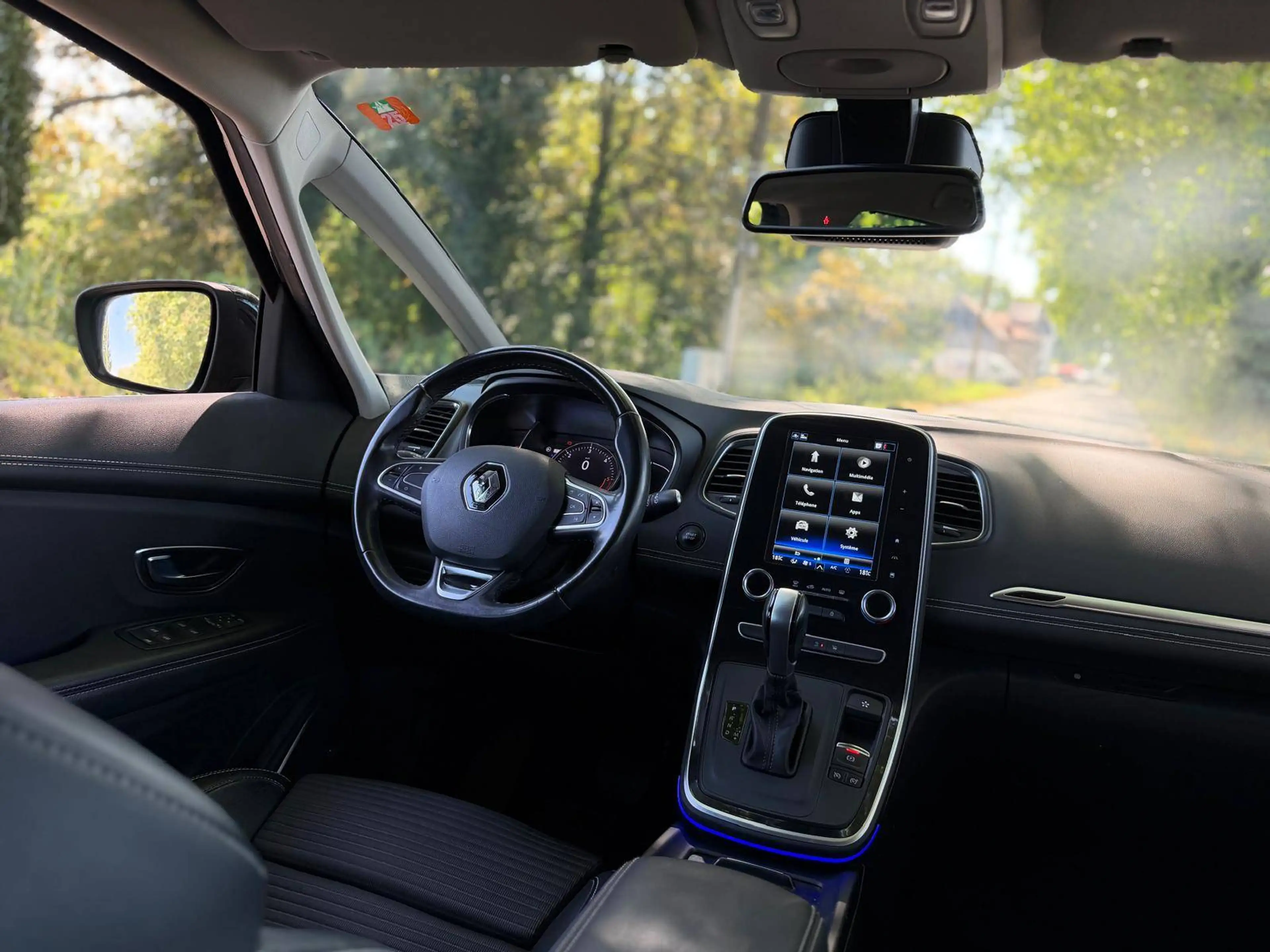 Renault Grand Scenic 1.7 Blue dCi Bose Edition — photo 15