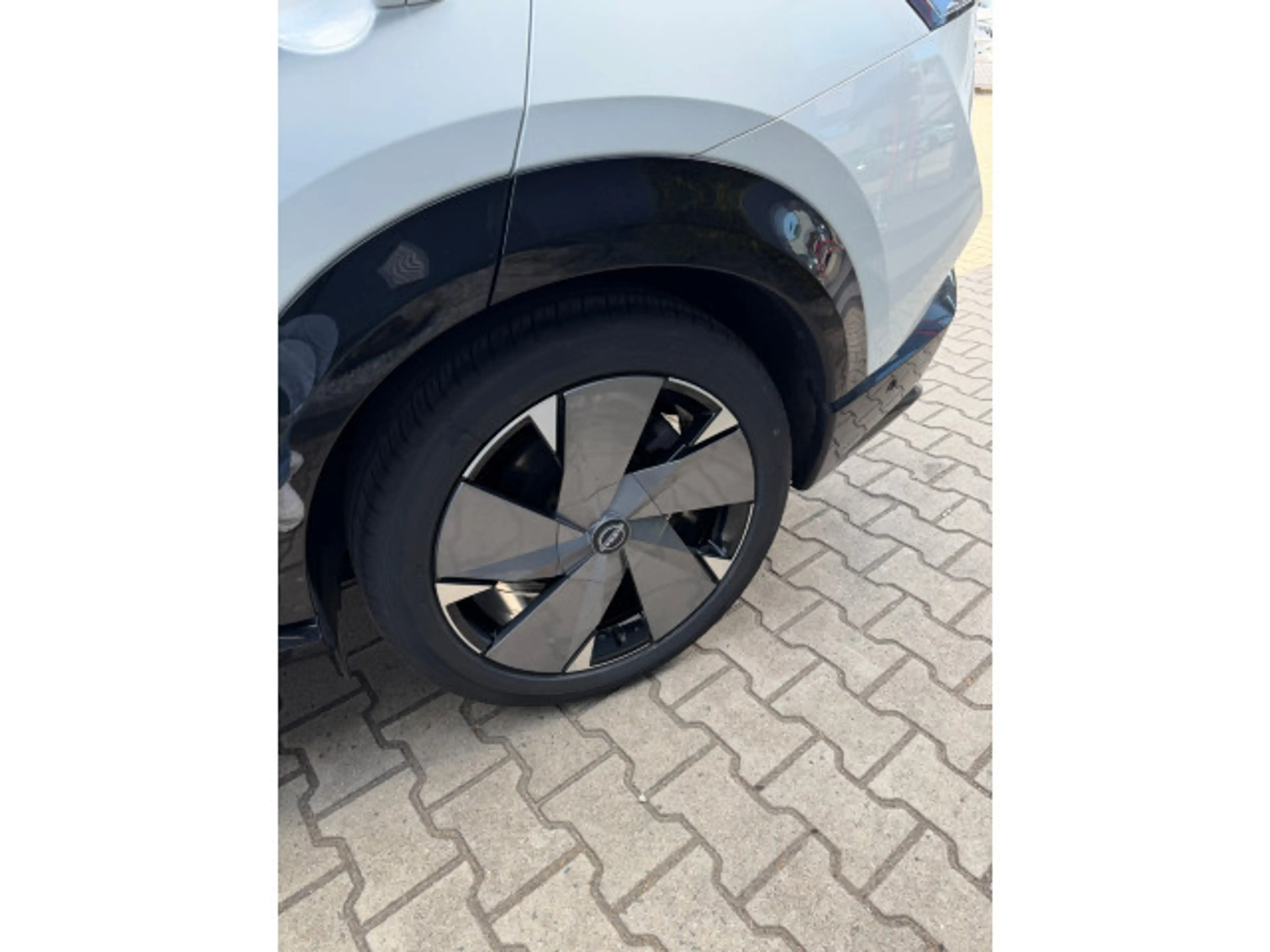 Nissan Ariya Evolve Pack 87 kWh, Navi, Klima, Kamera, B — photo 15