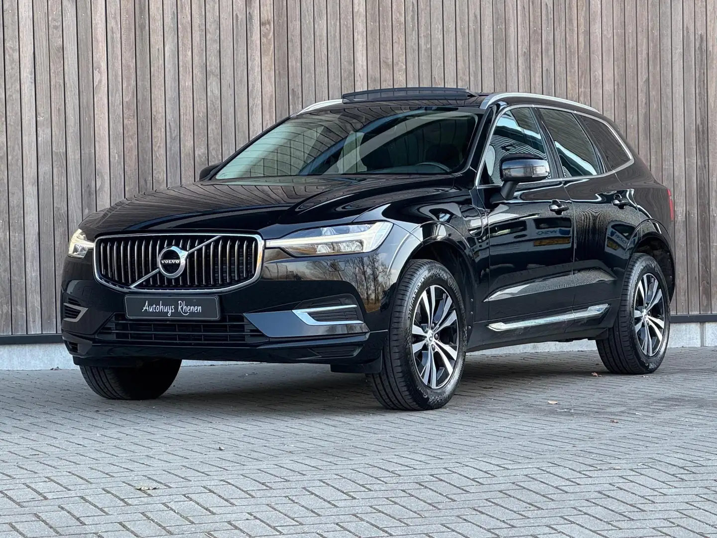 Volvo XC60 2.0 Recharge T6 AWD Inscription Expression / Pano Noir - 2