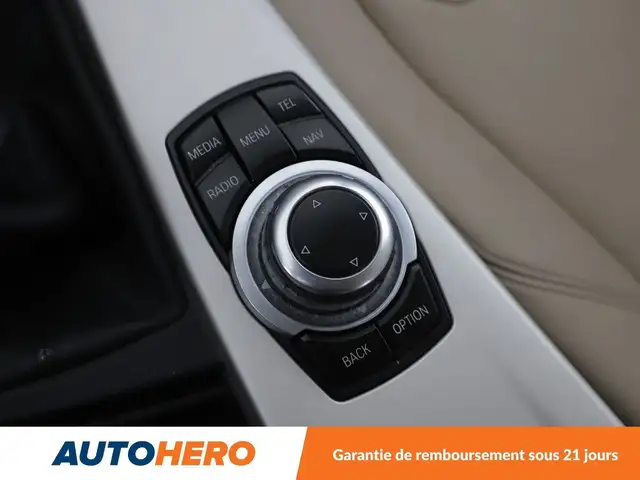 BMW 3 Series view 30