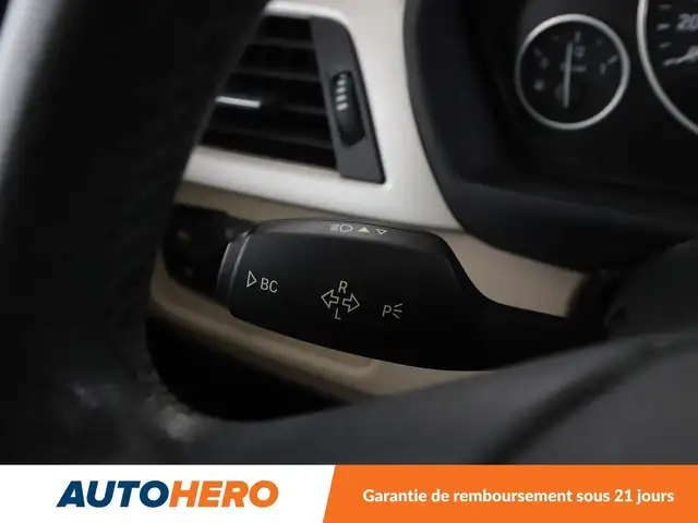 BMW 3 Series view 22
