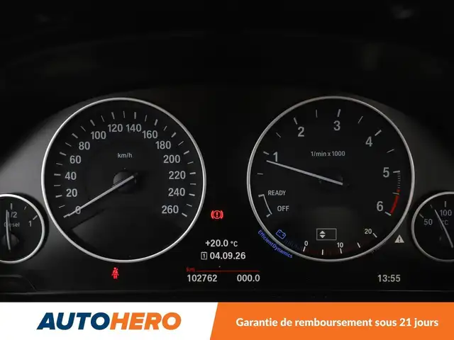 BMW 3 Series view 24