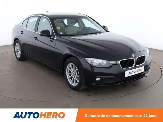 BMW 3 Series view 8