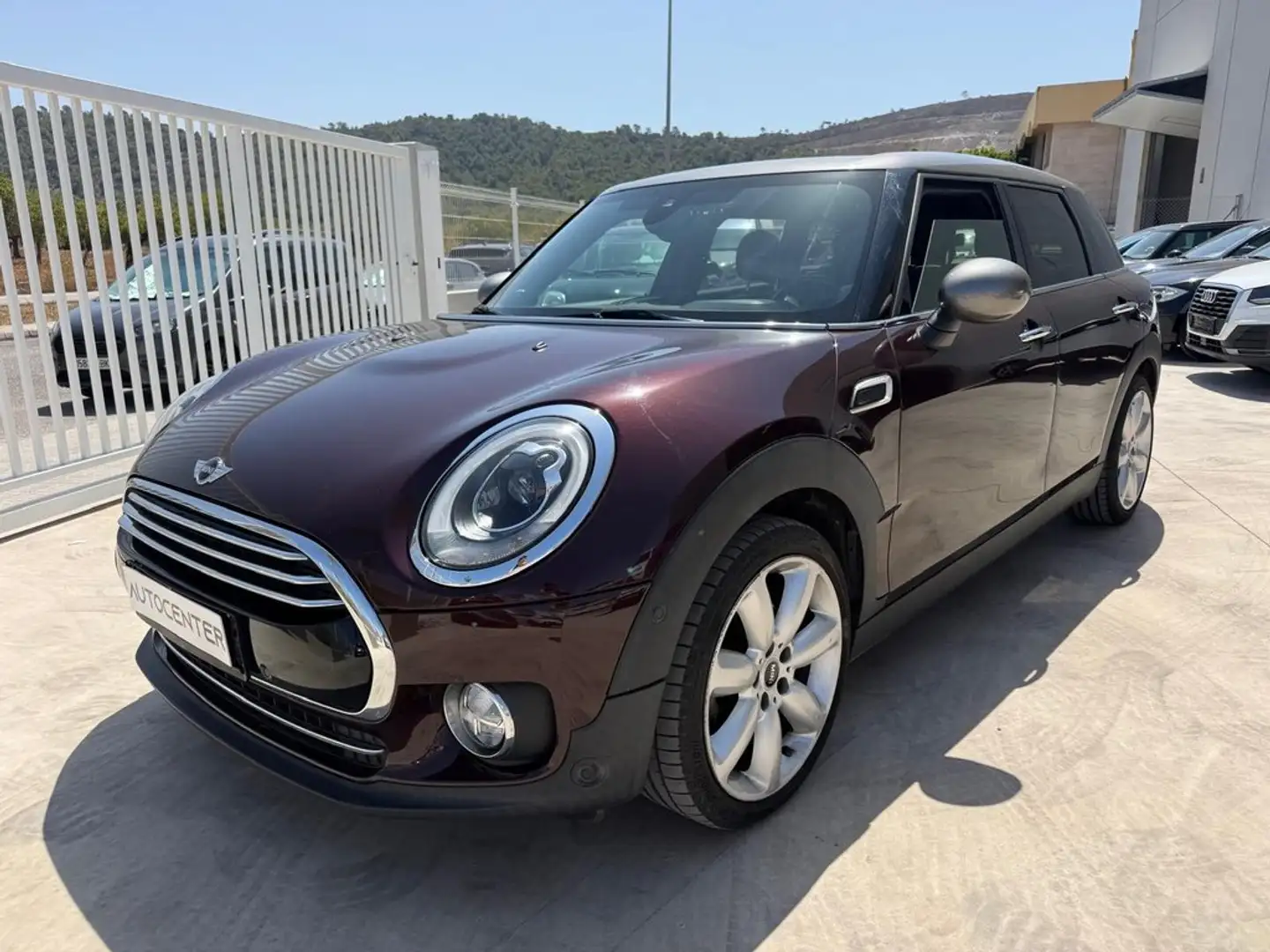 MINI Cooper D Aut. Burdeos - 1