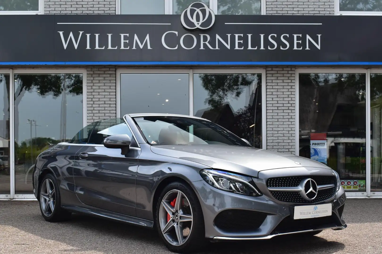 Mercedes-Benz C 300 Cabrio AMG Ambition Airscarf LED Mercedes-Benz C-k Gris - 1