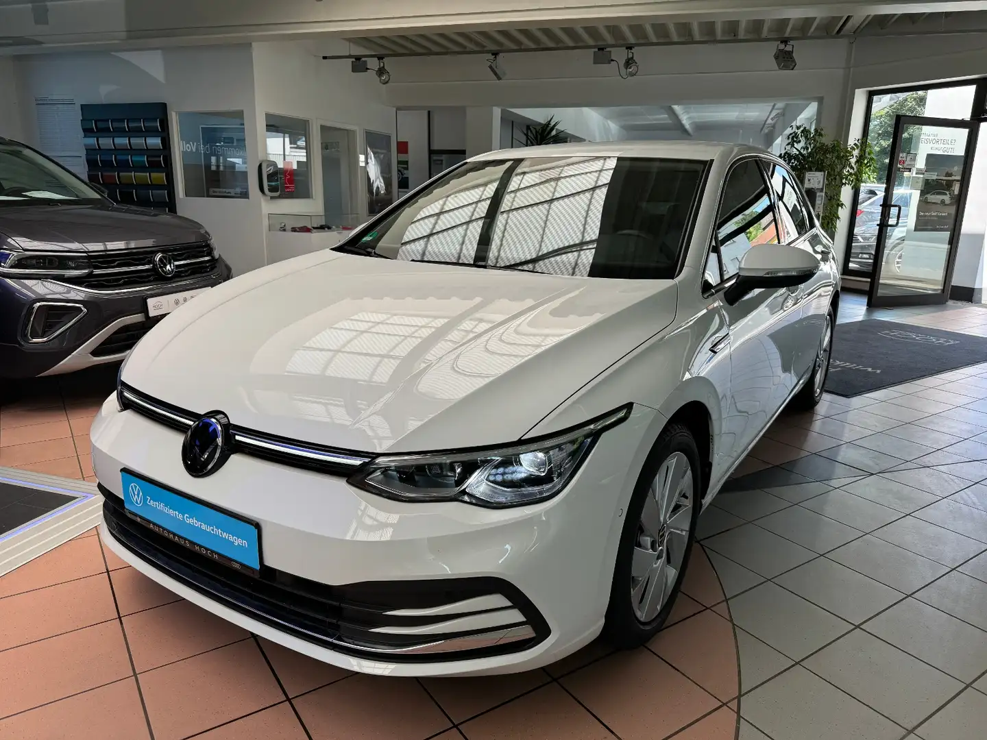 Volkswagen Golf VIII 1.5 TSI Style+ACC+Navi Standheizung+ACC Weiß - 2