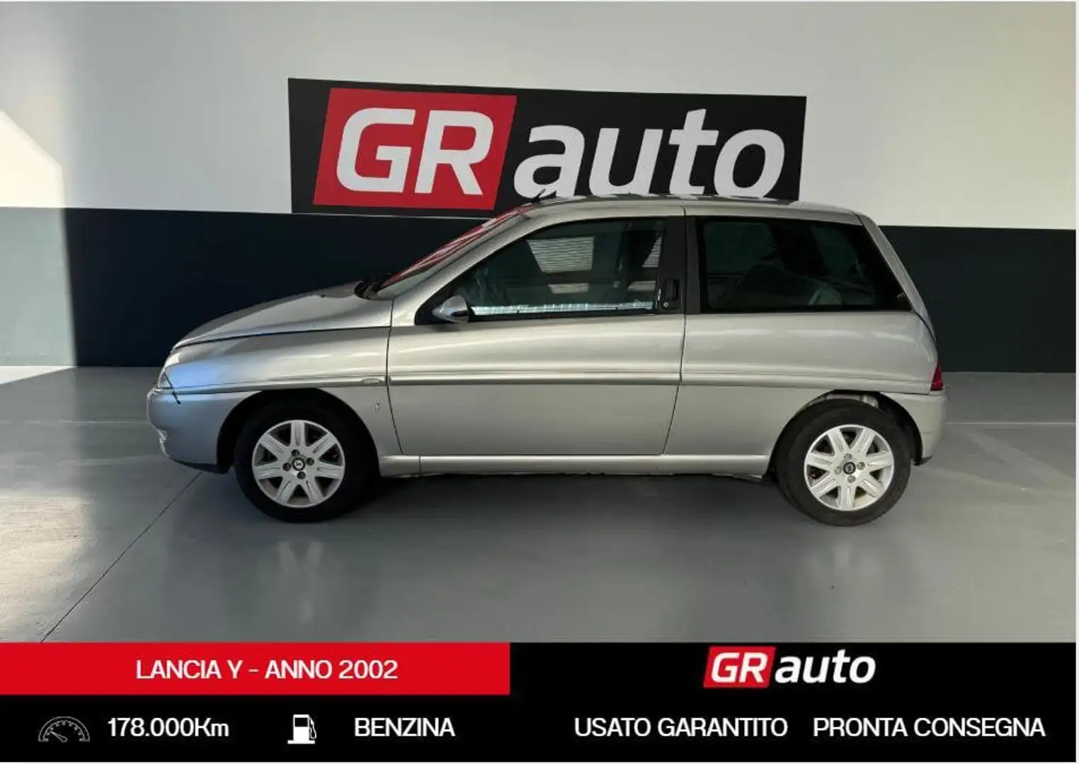 Lancia Y 1.2i cat LS - 1