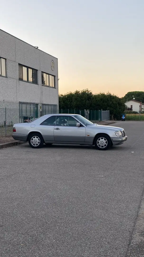 Mercedes-Benz CE 200 Silber - 1