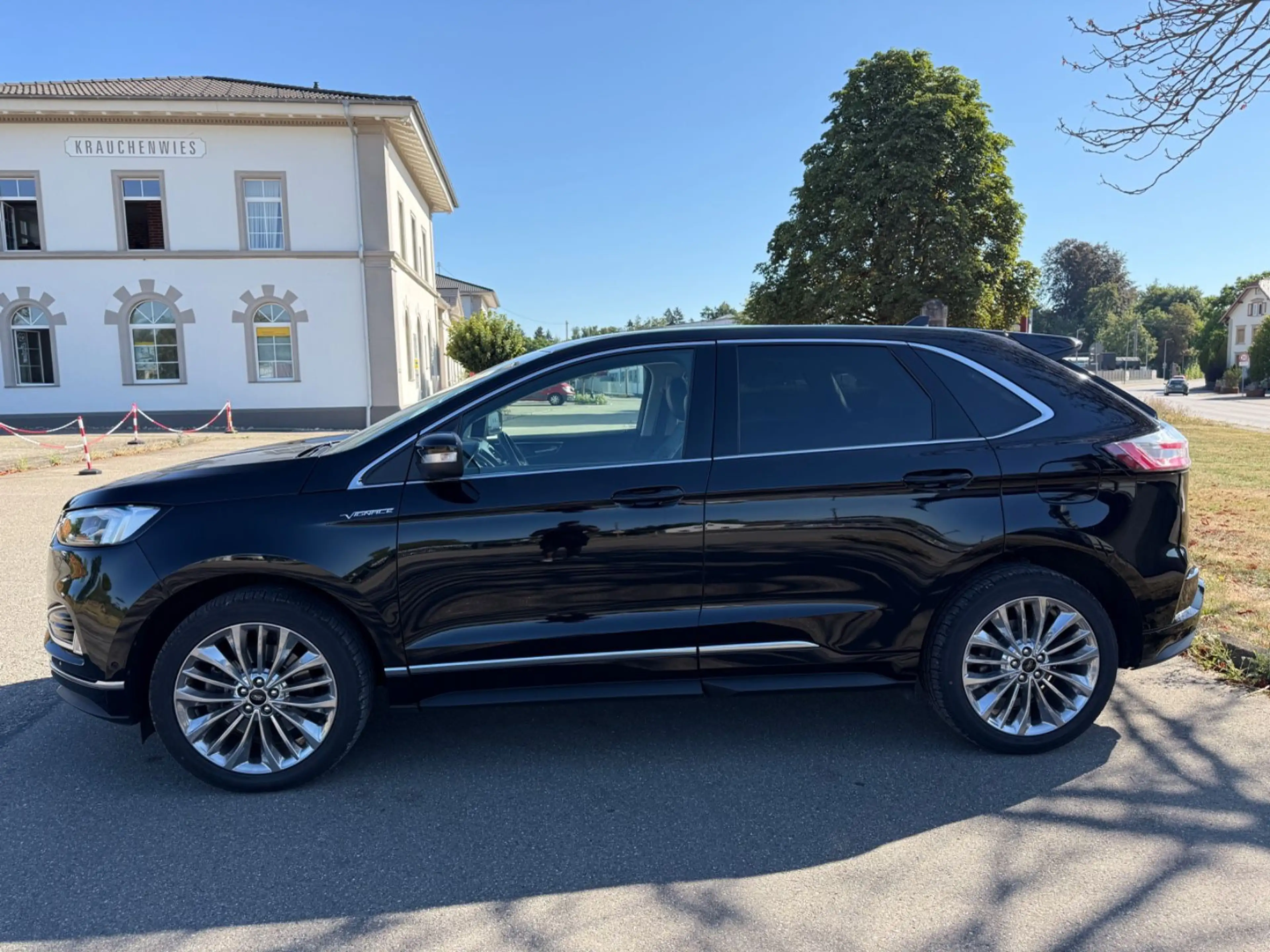 Ford Edge 2.0 EB Vignale AWD SHG AHK Laneass Panorama — photo 3