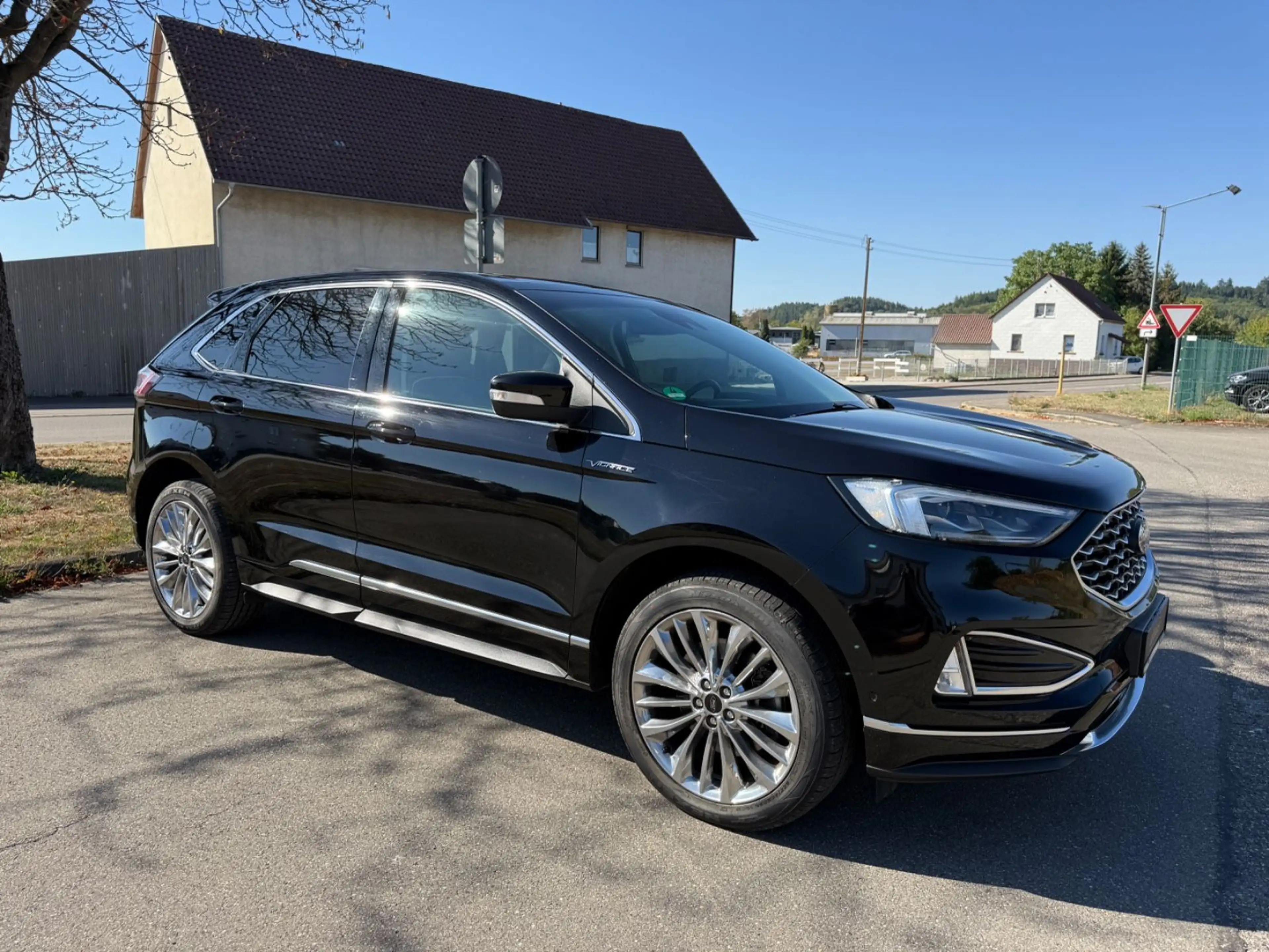 Ford Edge 2.0 EB Vignale AWD SHG AHK Laneass Panorama — photo 10