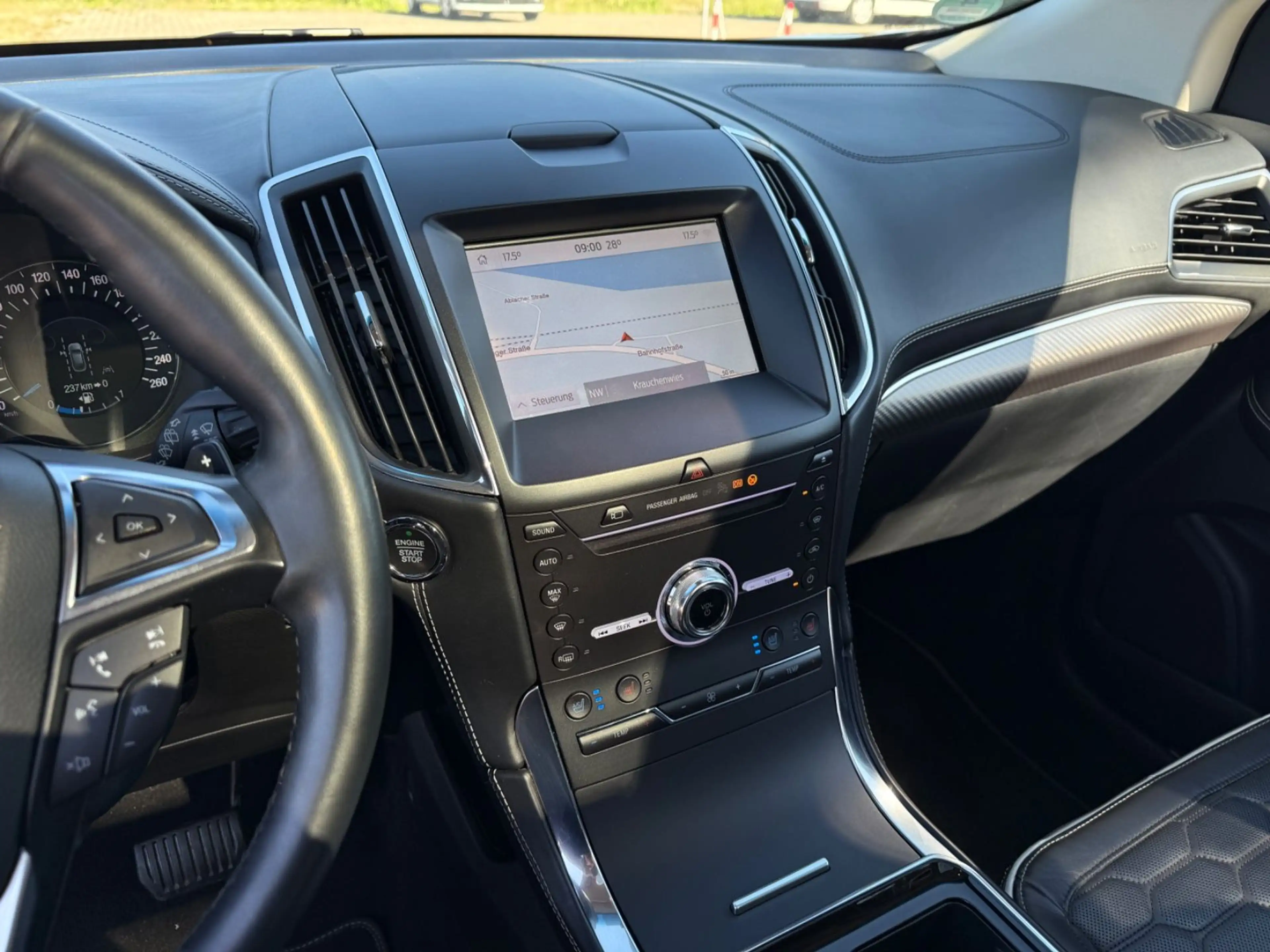 Ford Edge 2.0 EB Vignale AWD SHG AHK Laneass Panorama — photo 25