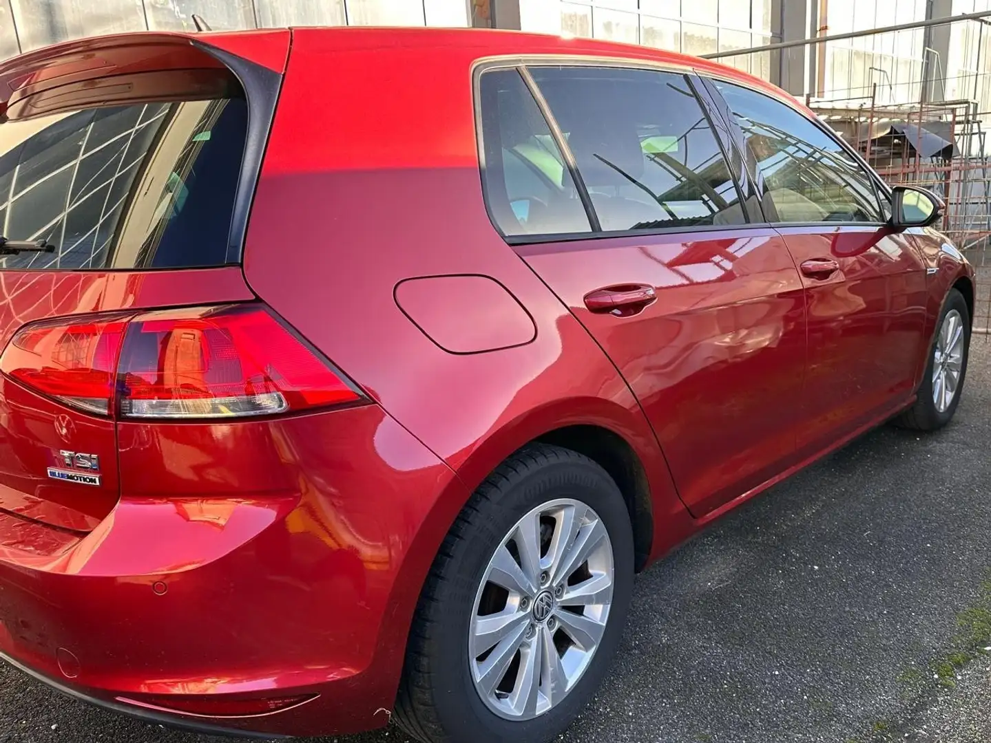 Volkswagen Golf 5p 1.0 tsi Comfortline 115cv E6 Rosso - 2