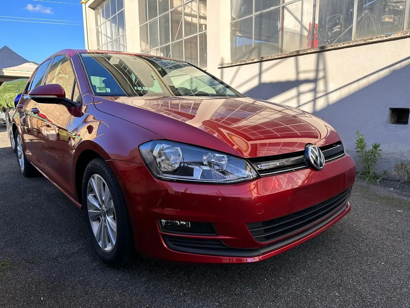 Volkswagen Golf 5p 1.0 tsi Comfortline 115cv E6 Rosso - 1