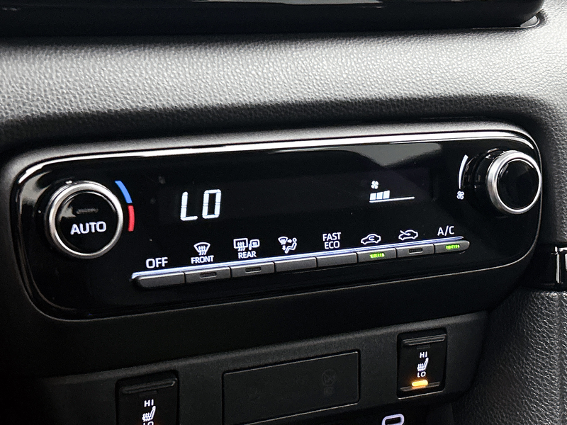 Toyota Yaris 1.5 Hybrid 115 Dynamic | NL-Auto | Comfort Pack | — photo 9