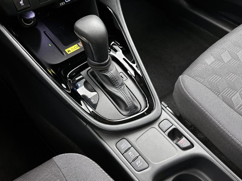 Toyota Yaris 1.5 Hybrid 115 Dynamic | NL-Auto | Comfort Pack | — photo 10