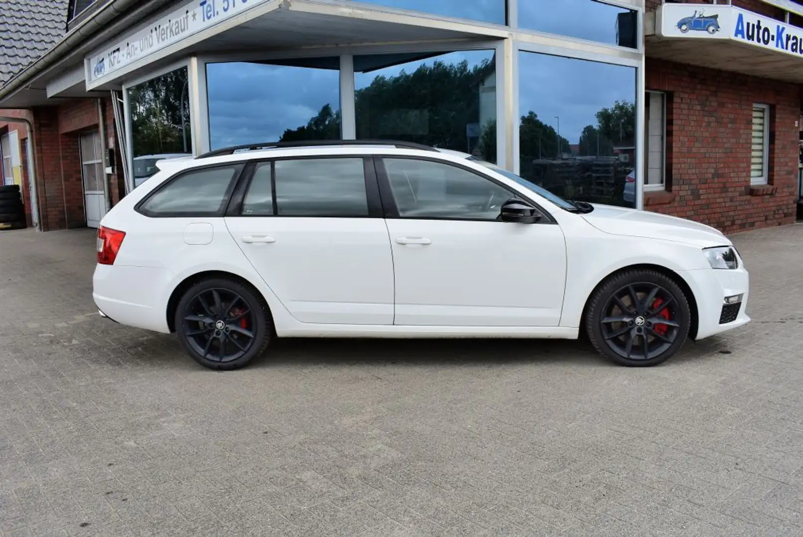 Skoda Octavia Combi 2.0 TDI (Green tec) RS Bi-Xenon Leder Alu S Weiß - 2