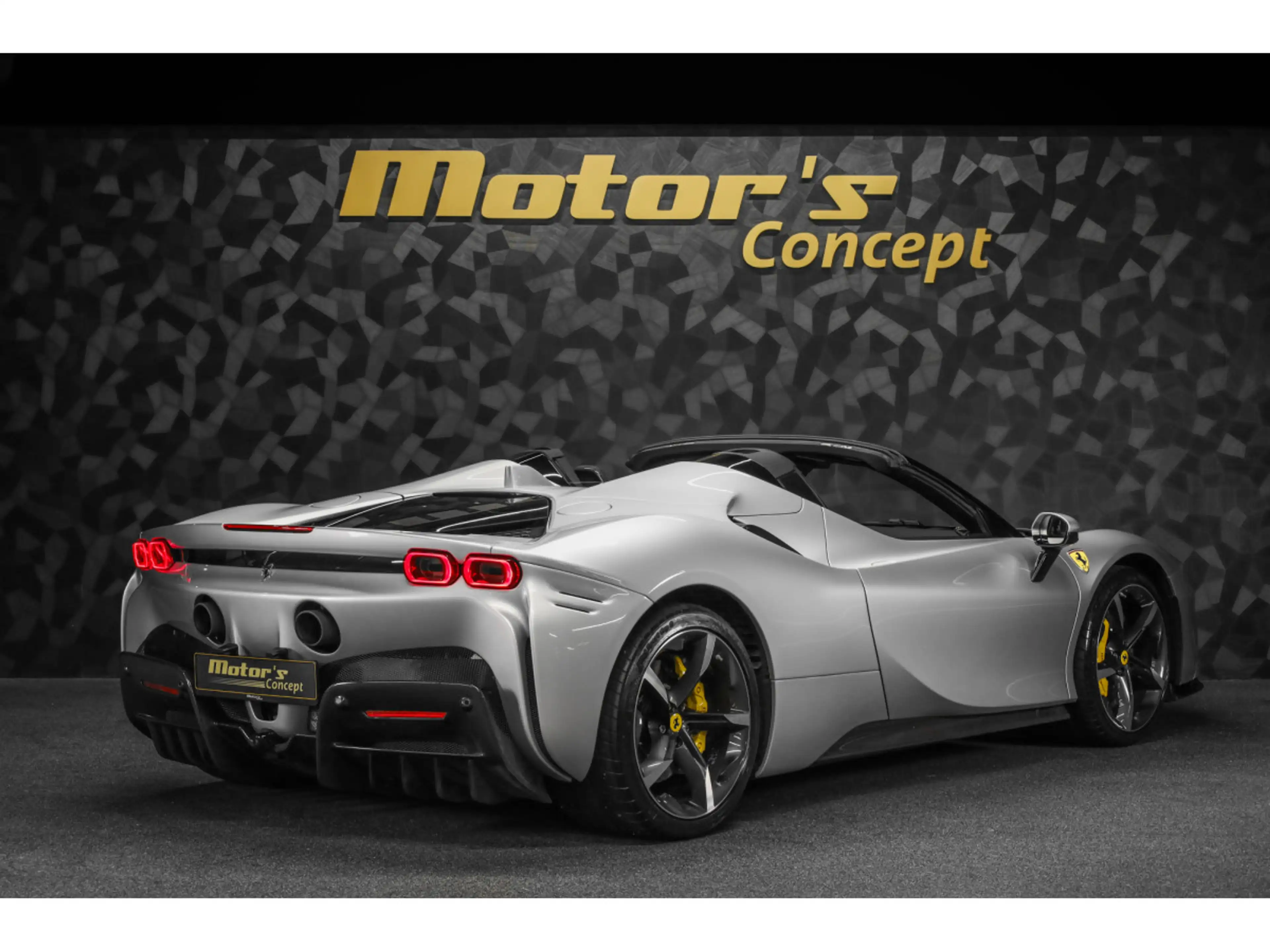 Ferrari SF90 Spider V8 - ARGENTO NURBURGRING - FULL CARBON — photo 3