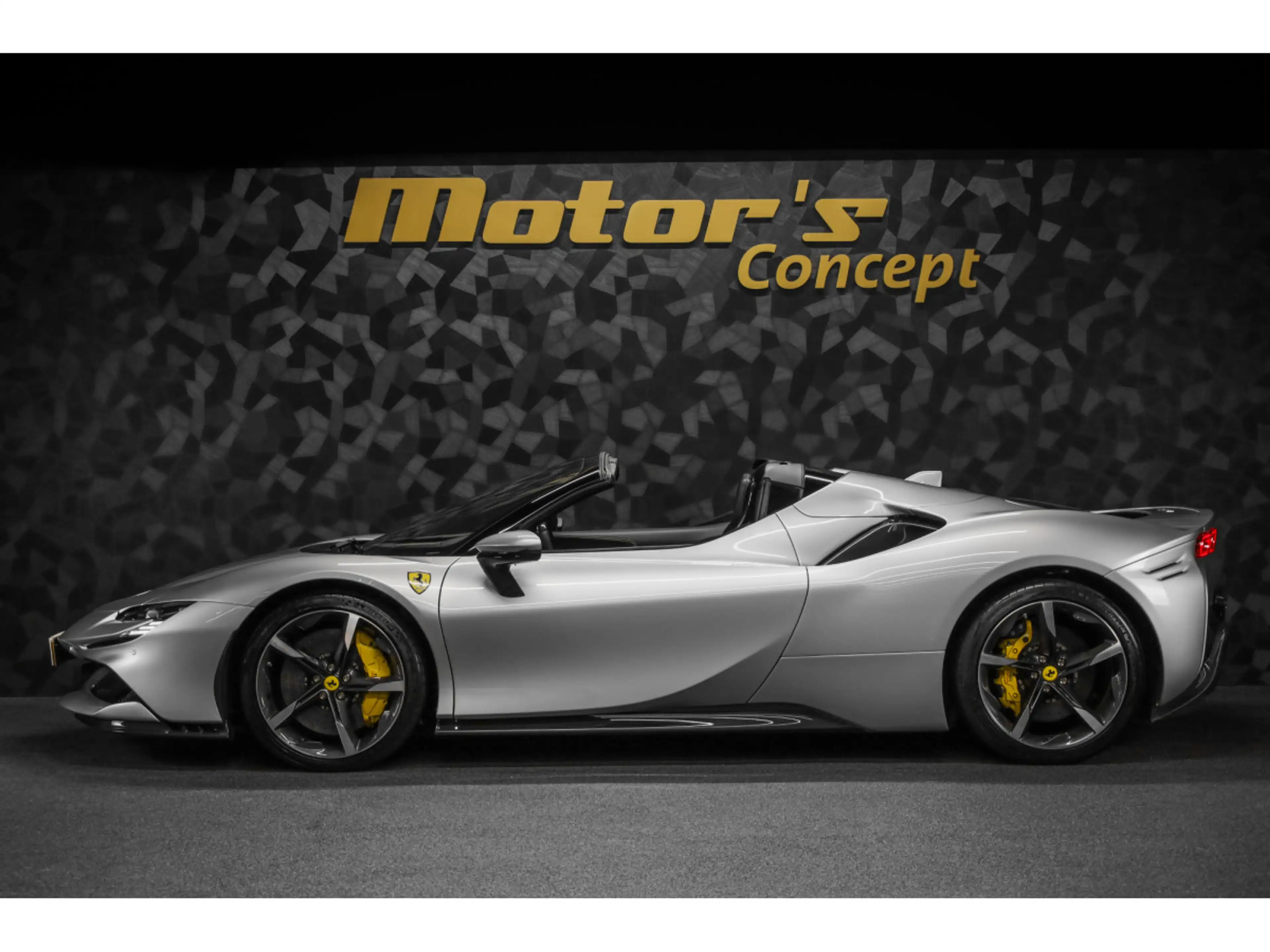 Ferrari SF90 Spider V8 - ARGENTO NURBURGRING - FULL CARBON — photo 2