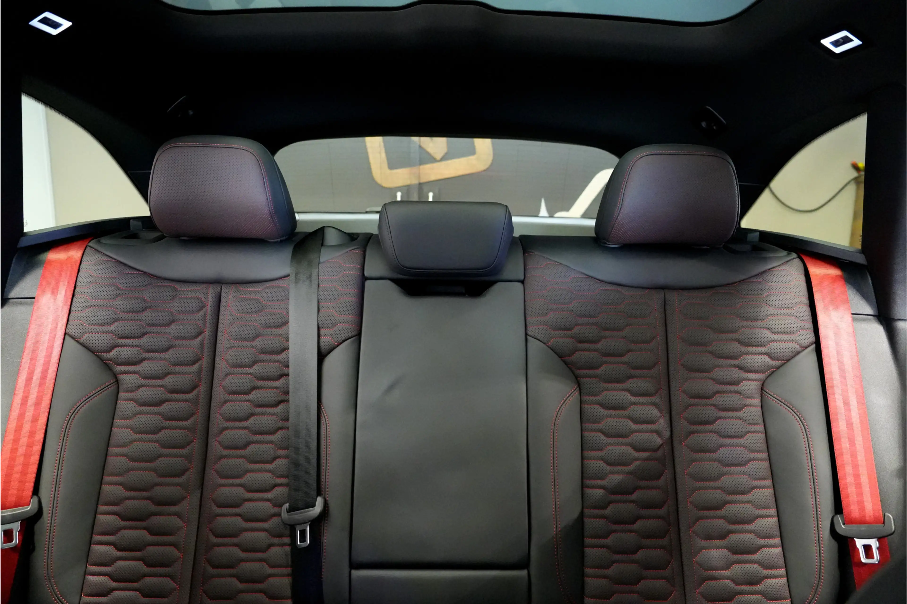 Audi RS5 Avant e-hybrid 470kW/640pk Aut8 Quattro Tech Pro K — photo 42
