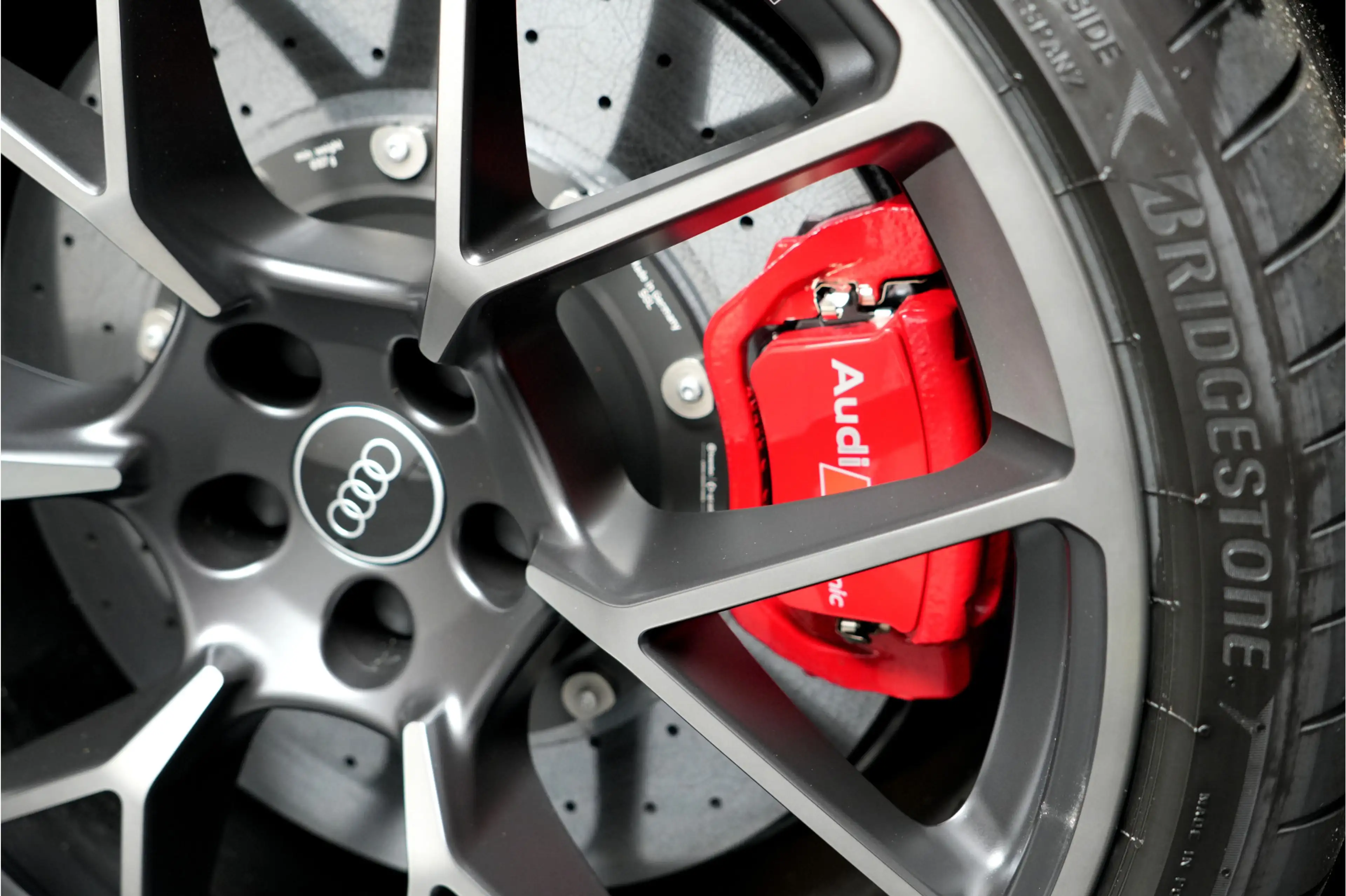 Audi RS5 Avant e-hybrid 470kW/640pk Aut8 Quattro Tech Pro K — photo 21