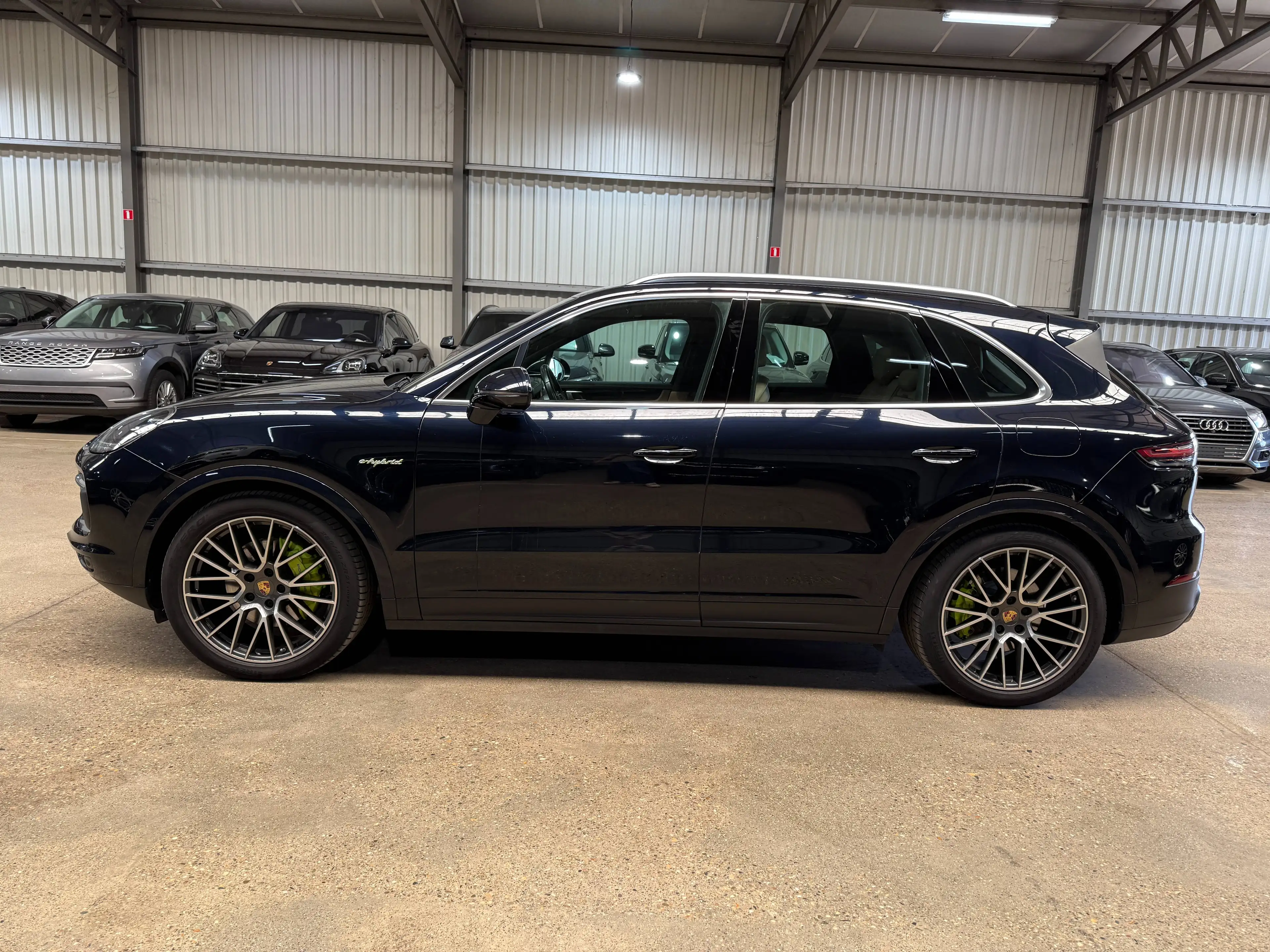 Porsche Cayenne Cayenne 3.0i V6 PHEV Tiptronic S — photo 8