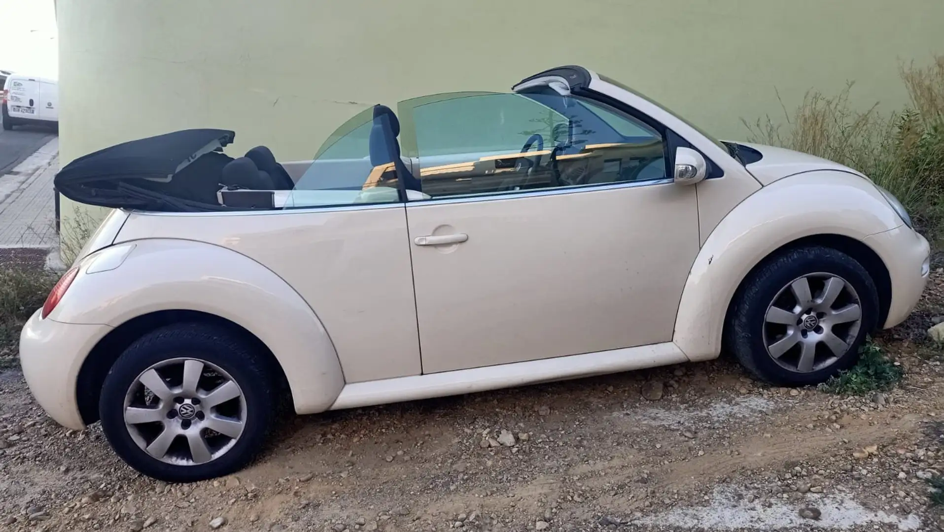 Volkswagen New Beetle New Beetle Cabrio Cabrio 1.6 Beige - 1