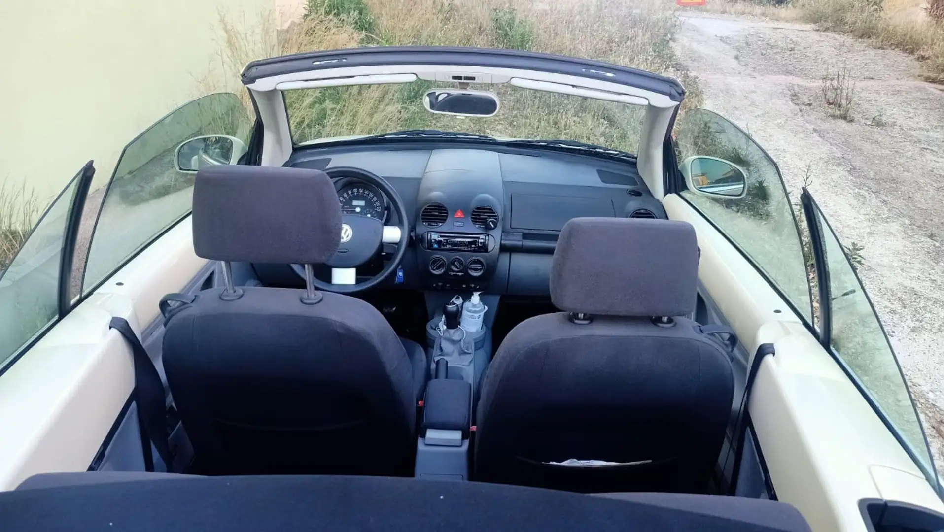 Volkswagen New Beetle New Beetle Cabrio Cabrio 1.6 Beige - 2