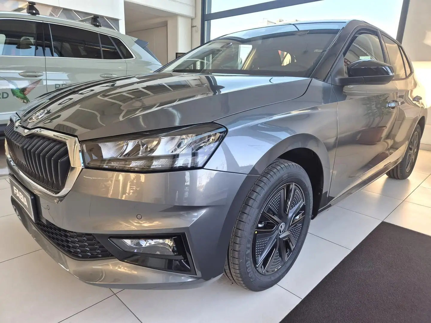 Skoda Fabia Fabia 1.0 MPI 80 CV Be More +PROMO TASSO 0! Grigio - 1