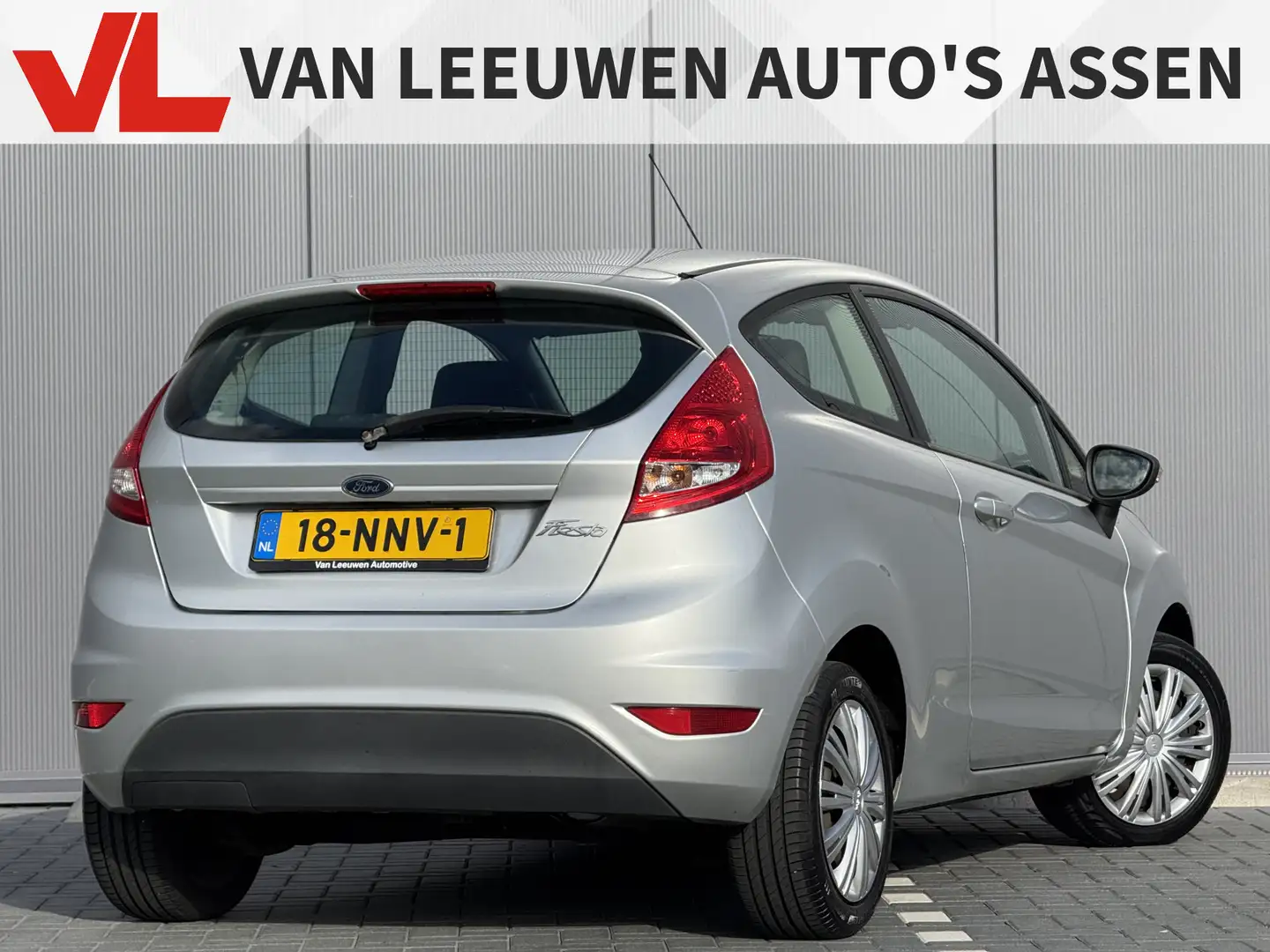 Ford Fiesta 1.25 Limited | Nieuw binnen | Airco | Elektrische Gris - 2