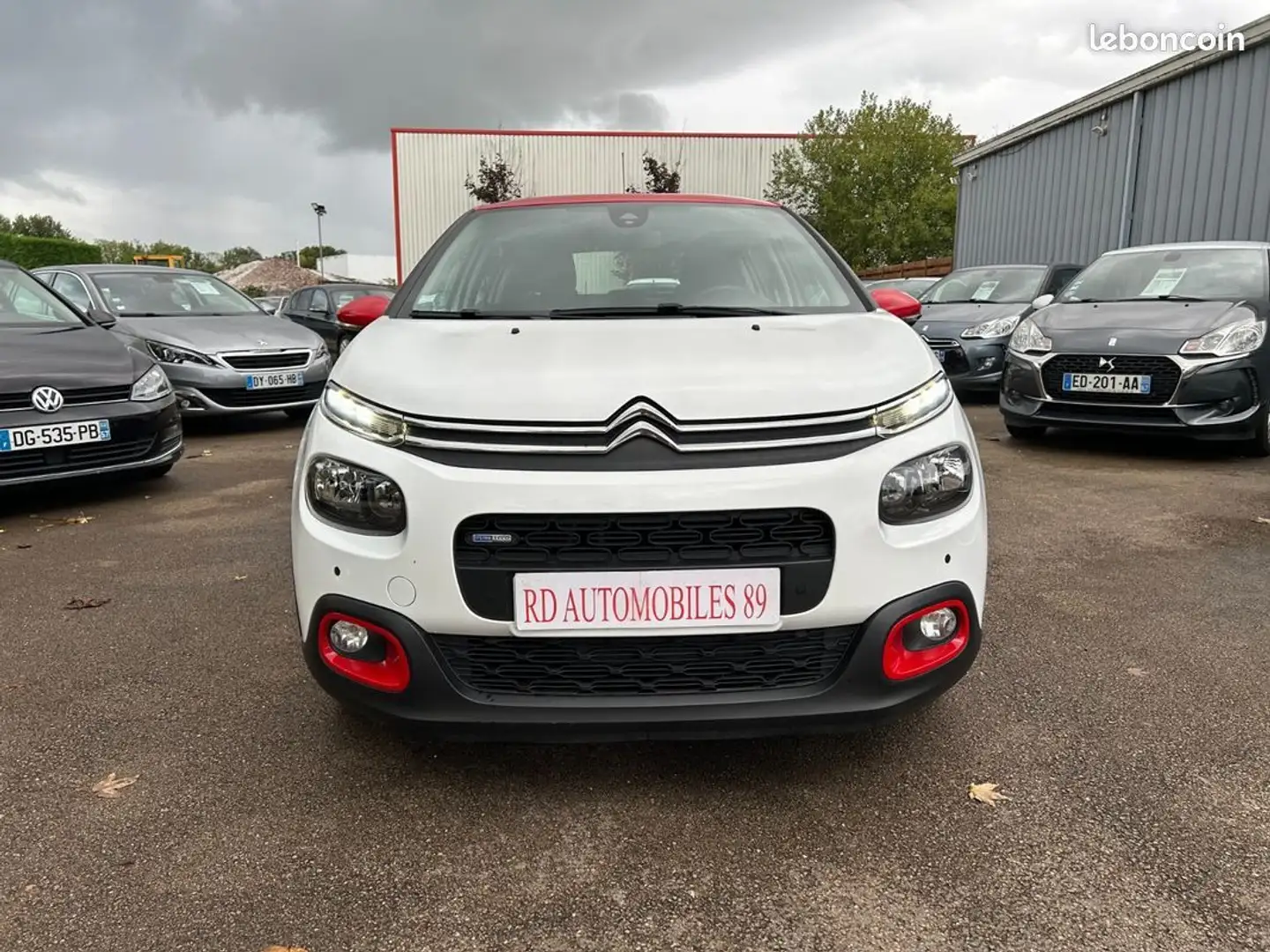 Citroen C3 Citroën 1.2 110 CH Feel Weiß - 2