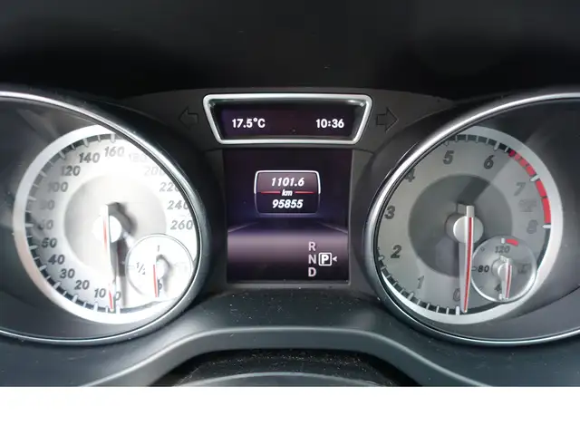 Mercedes-Benz Gla view 11