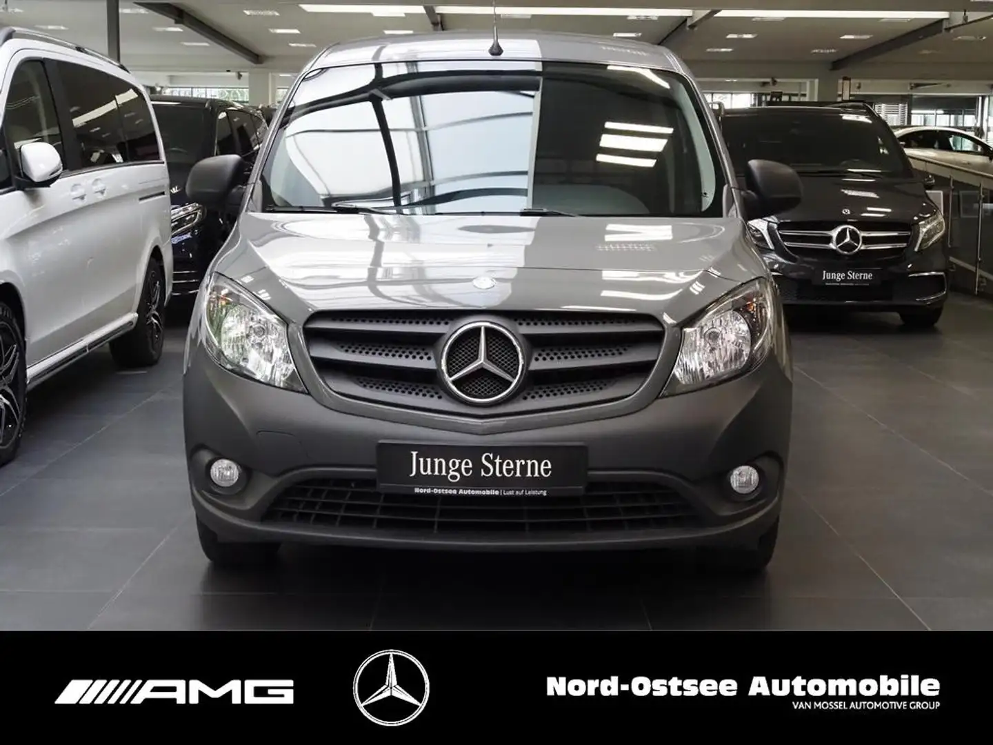 Mercedes-Benz Citan 112 LANG AUTOM NAVI TEMPOMAT RADIO KLIMA Grijs - 2