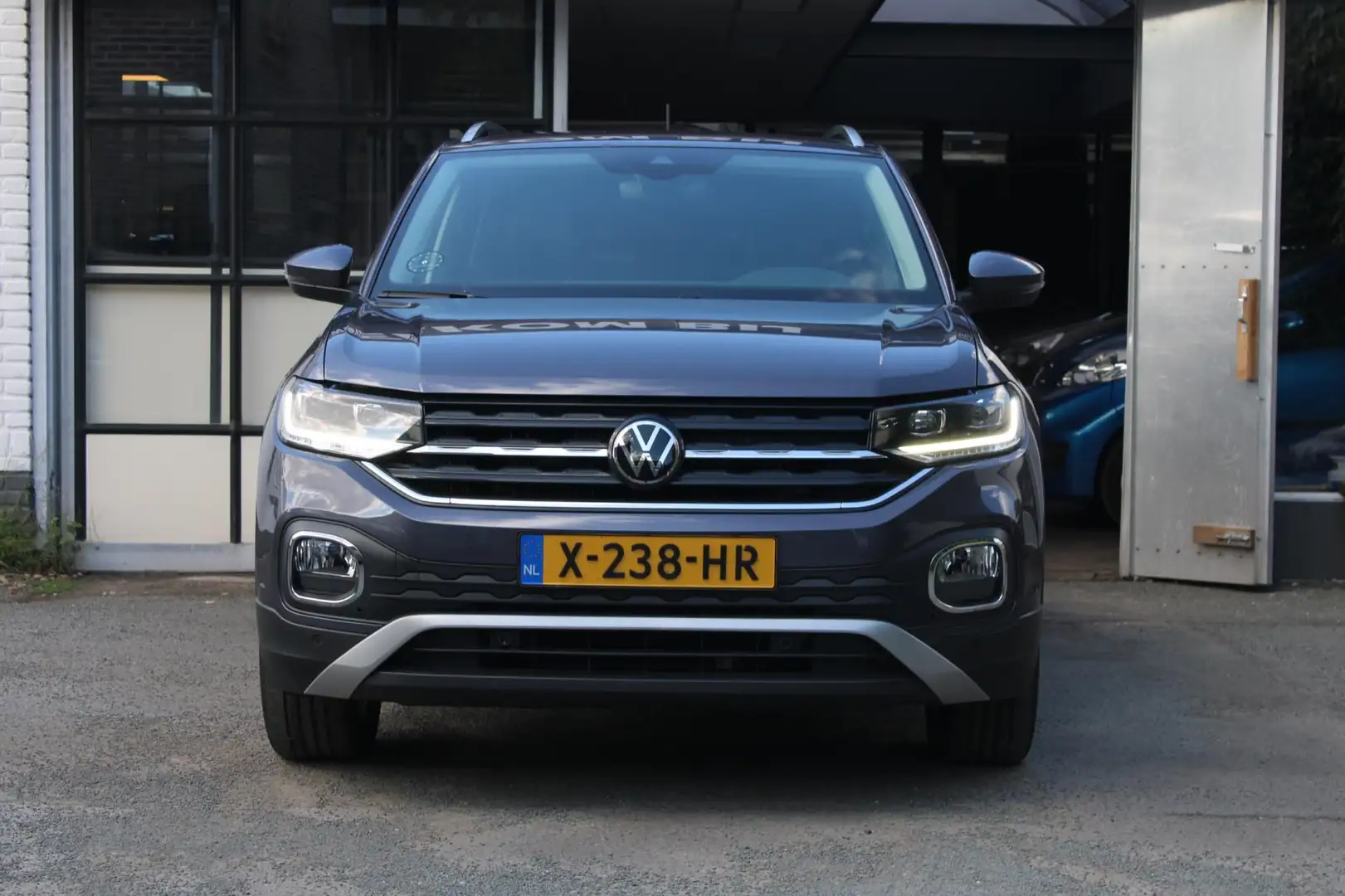 Volkswagen T-Cross 1.5 TSI Style Automaat| Airco|Elec Ramen| Adaptiev Grau - 2