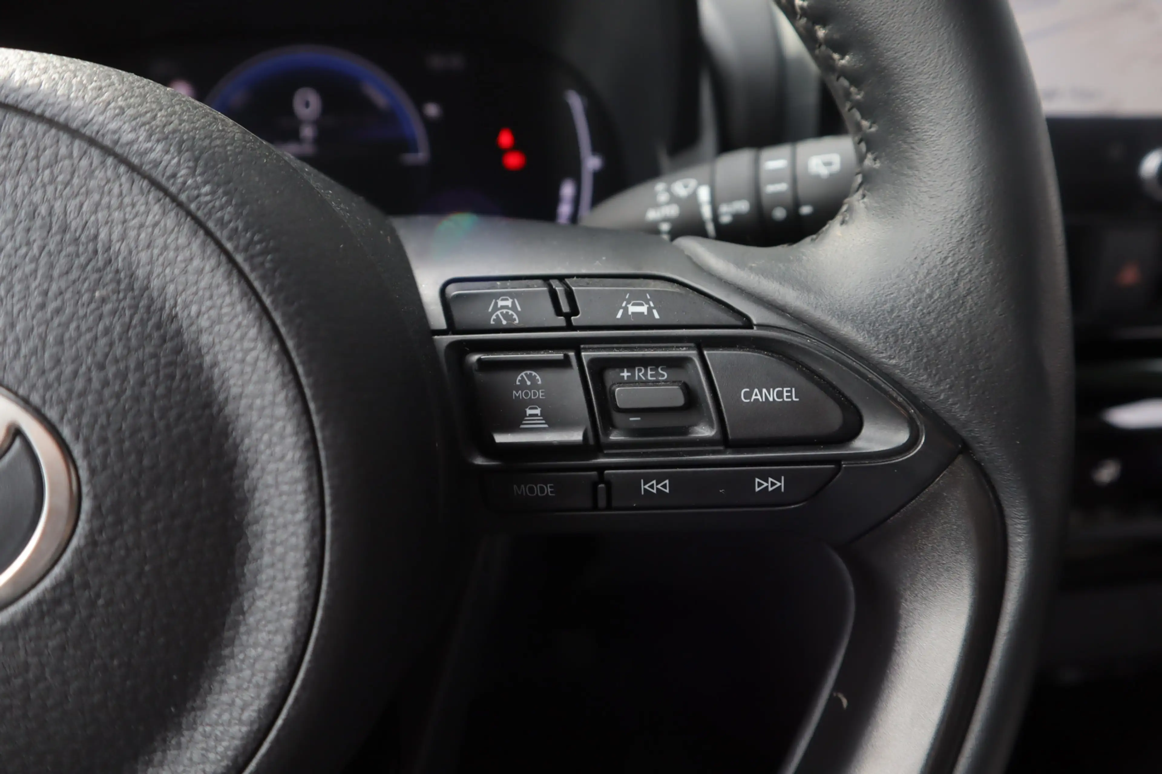 Toyota Yaris Cross 1.5 Hybrid 130 Dynamic | ACC | Carplay | Camera | — photo 11