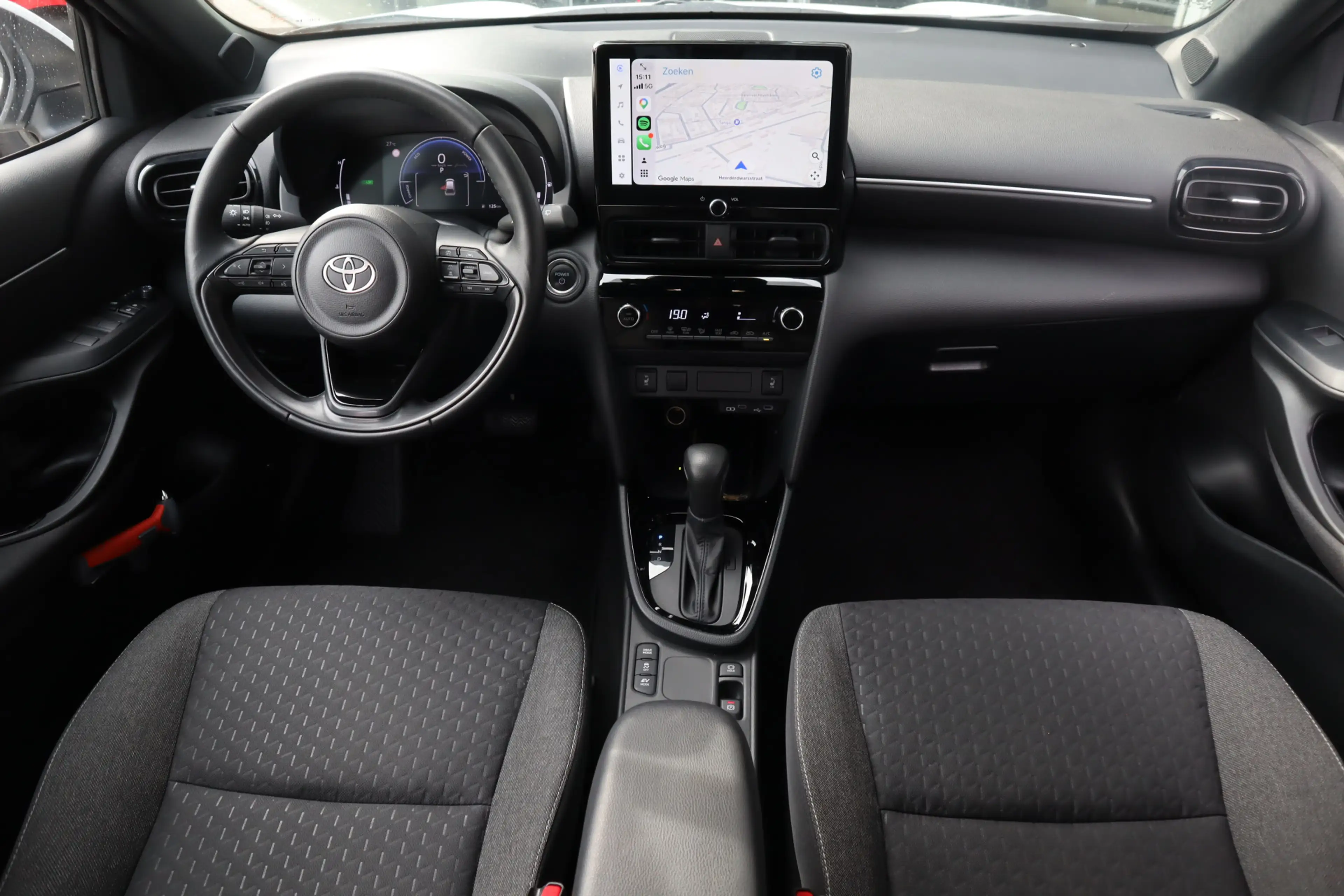 Toyota Yaris Cross 1.5 Hybrid 130 Dynamic | ACC | Carplay | Camera | — photo 7