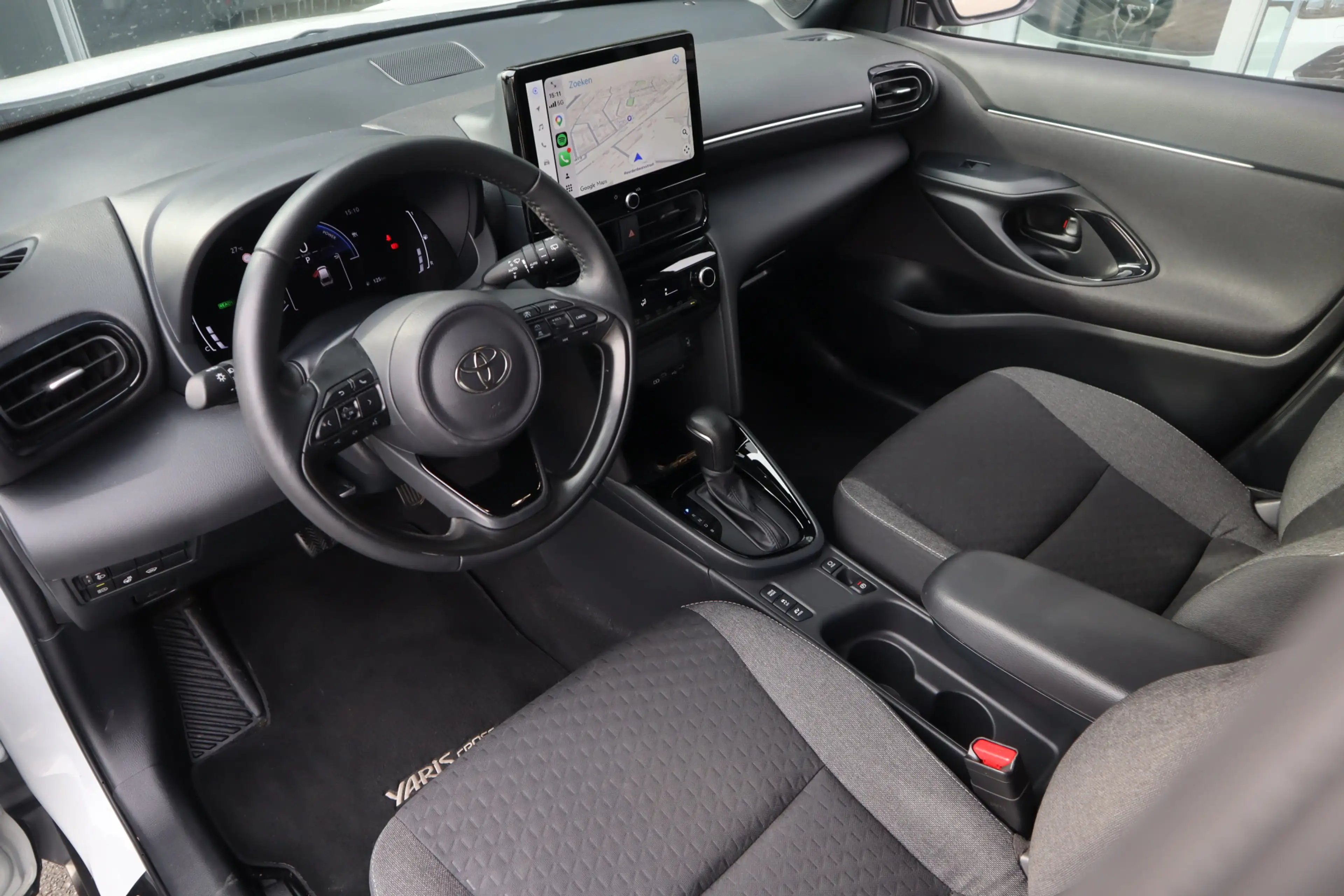 Toyota Yaris Cross 1.5 Hybrid 130 Dynamic | ACC | Carplay | Camera | — photo 8