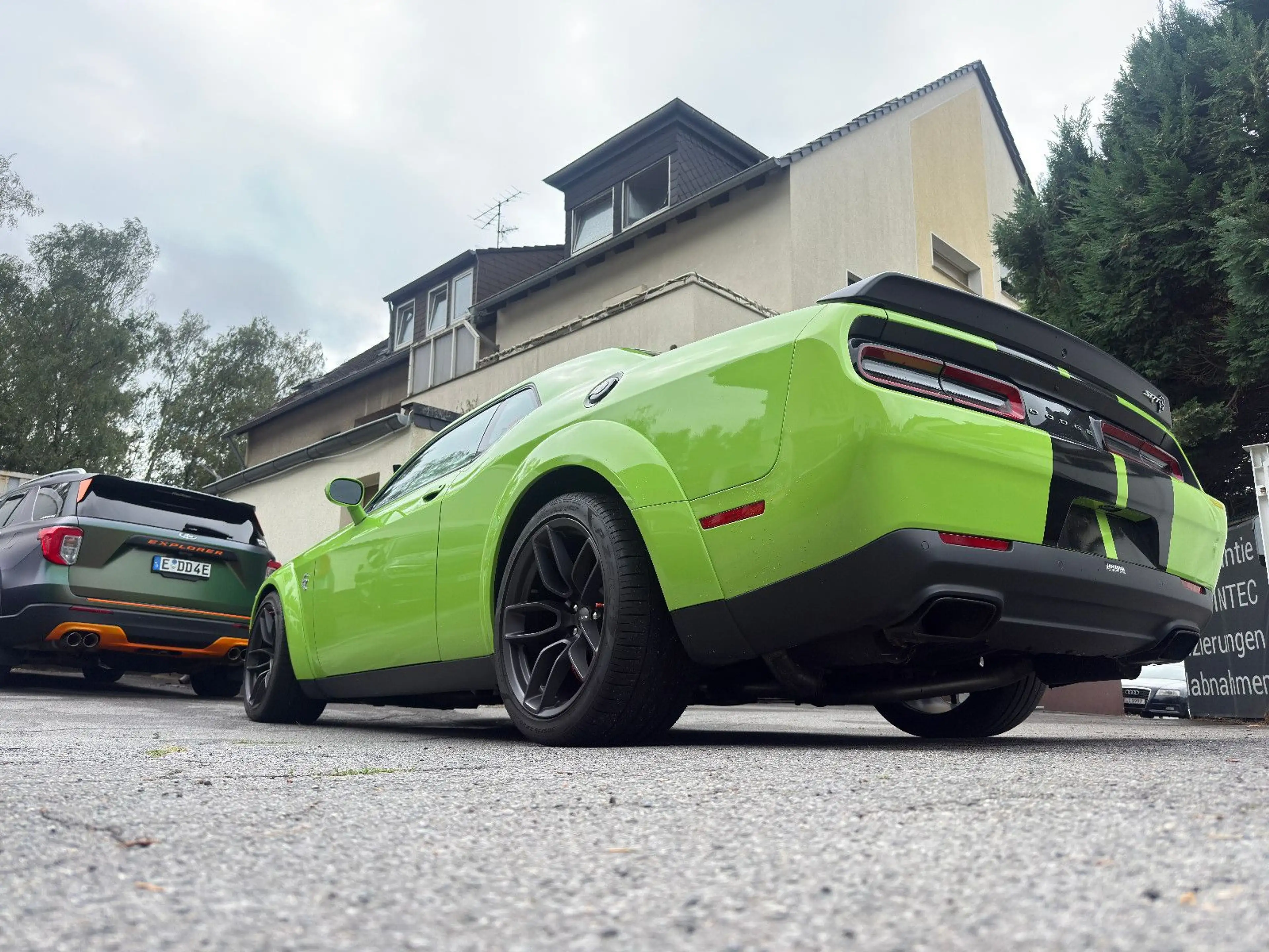 Dodge Challenger CHALLENGER HELLCAT *1.HAND*UNFALLFREI*WIDE BODY* — photo 11