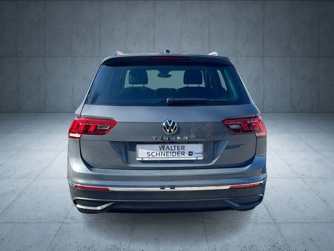 Volkswagen Tiguan 2.0 TDI DSG Life Navi IQ.Light AHK 6