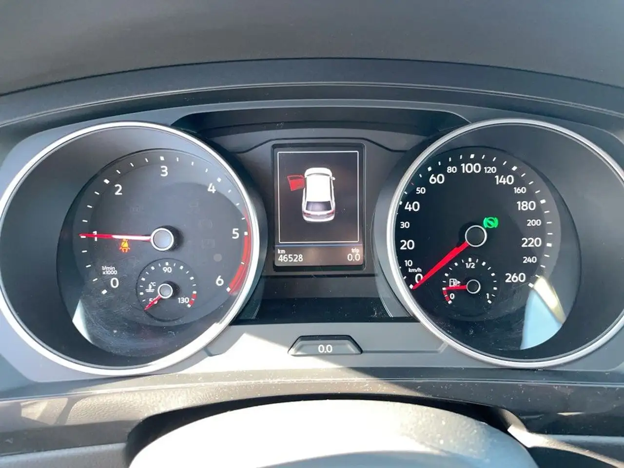 Volkswagen Tiguan 2.0 TDI DSG Life Navi IQ.Light AHK 12