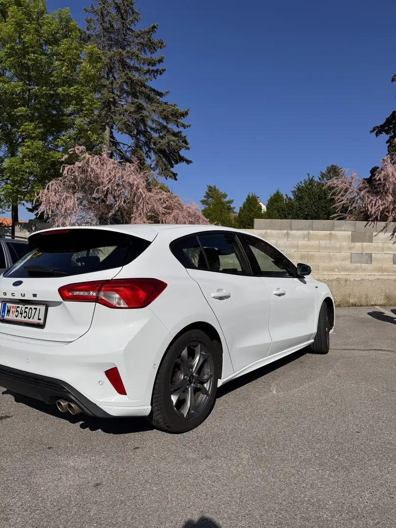 Ford Focus 1,5 EcoBoost ST-Line Aut. - 2