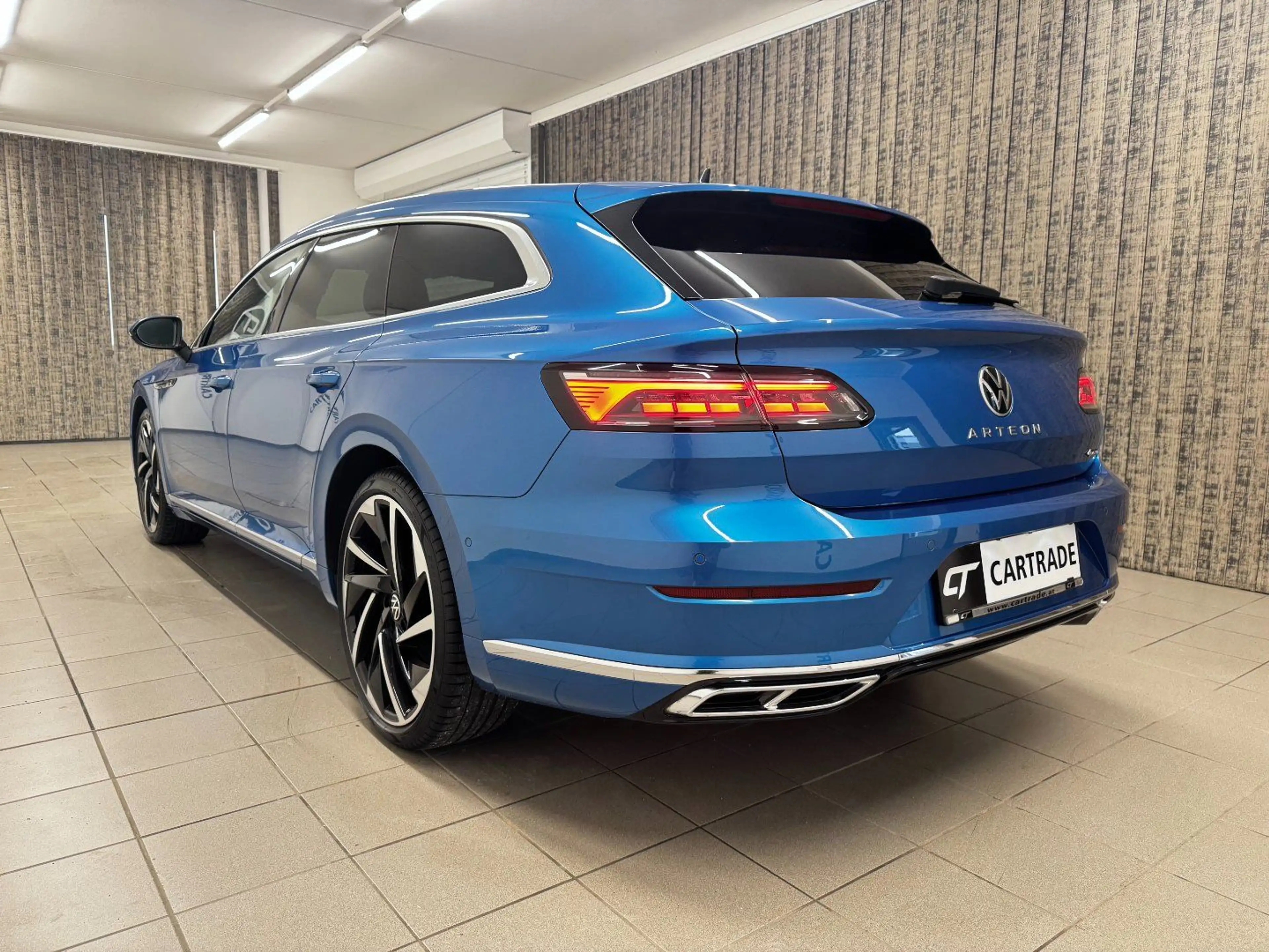 Volkswagen Arteon Kombi 2.0 TDI R-Line 4Motion /MATRIX-LED/VIRTUAL/ — photo 6