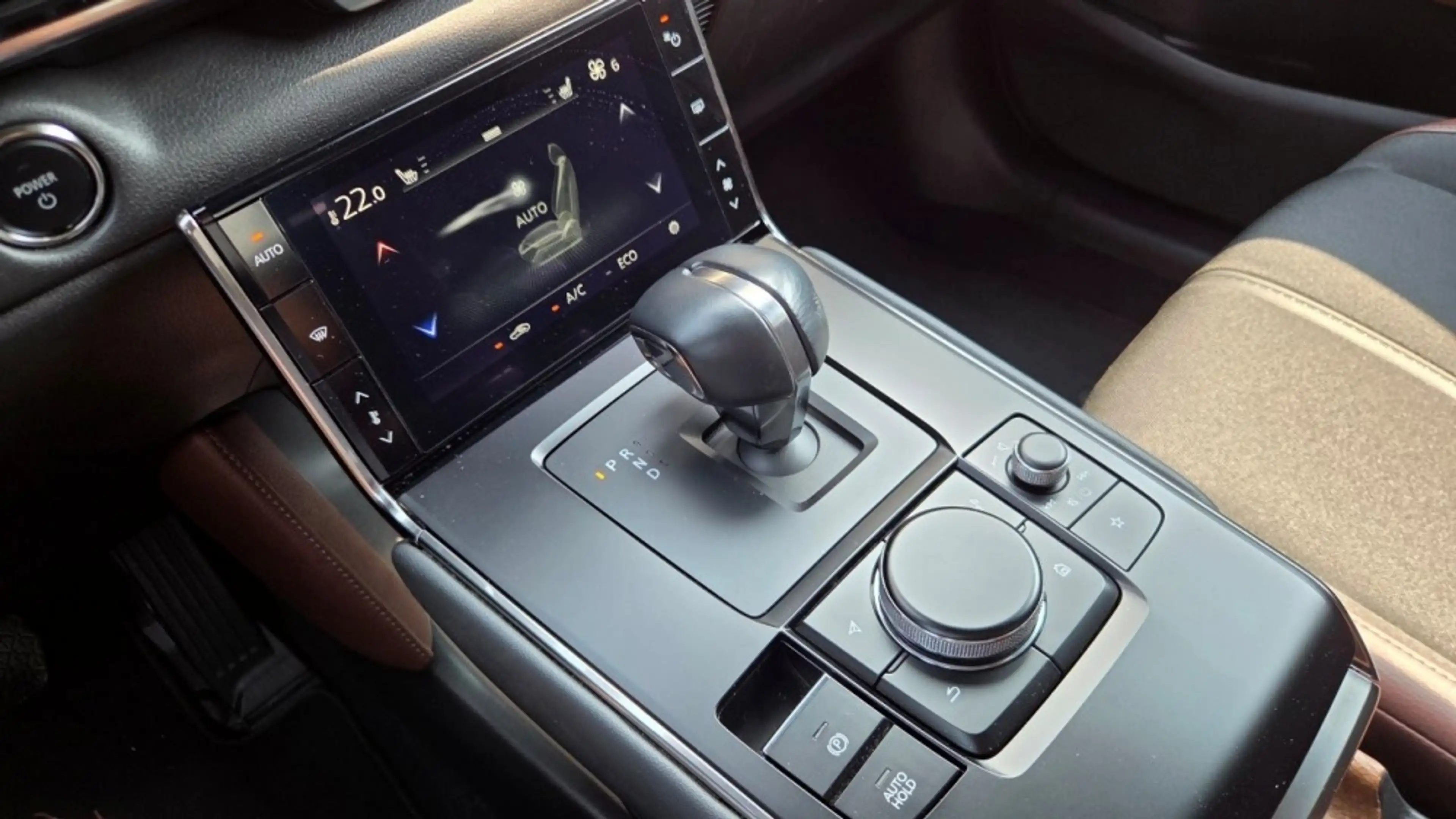Mazda MX-30 e-Skyactiv Advantage — photo 12