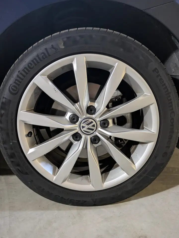 Volkswagen Golf Sportsvan — photo 17