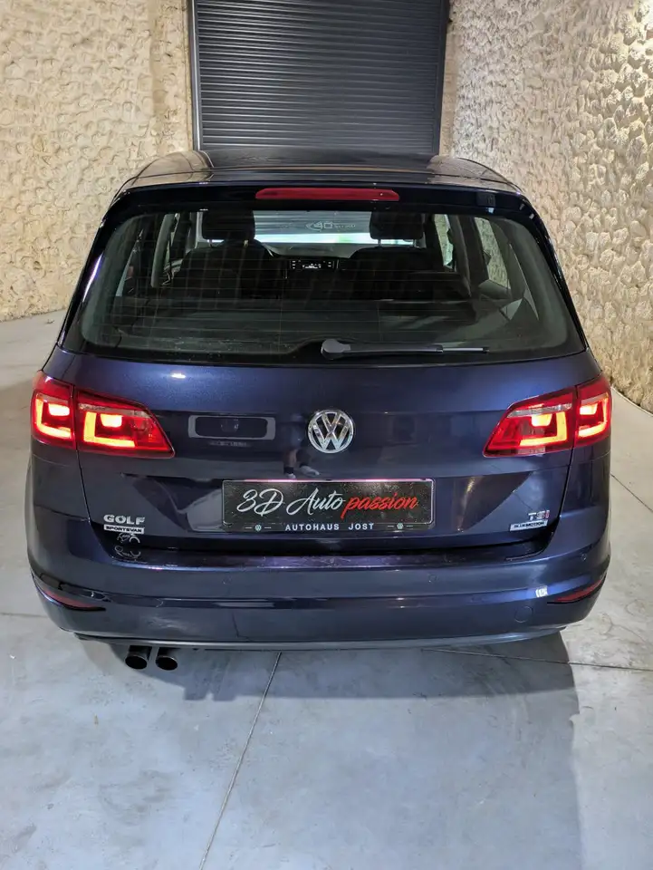 Volkswagen Golf Sportsvan — photo 23