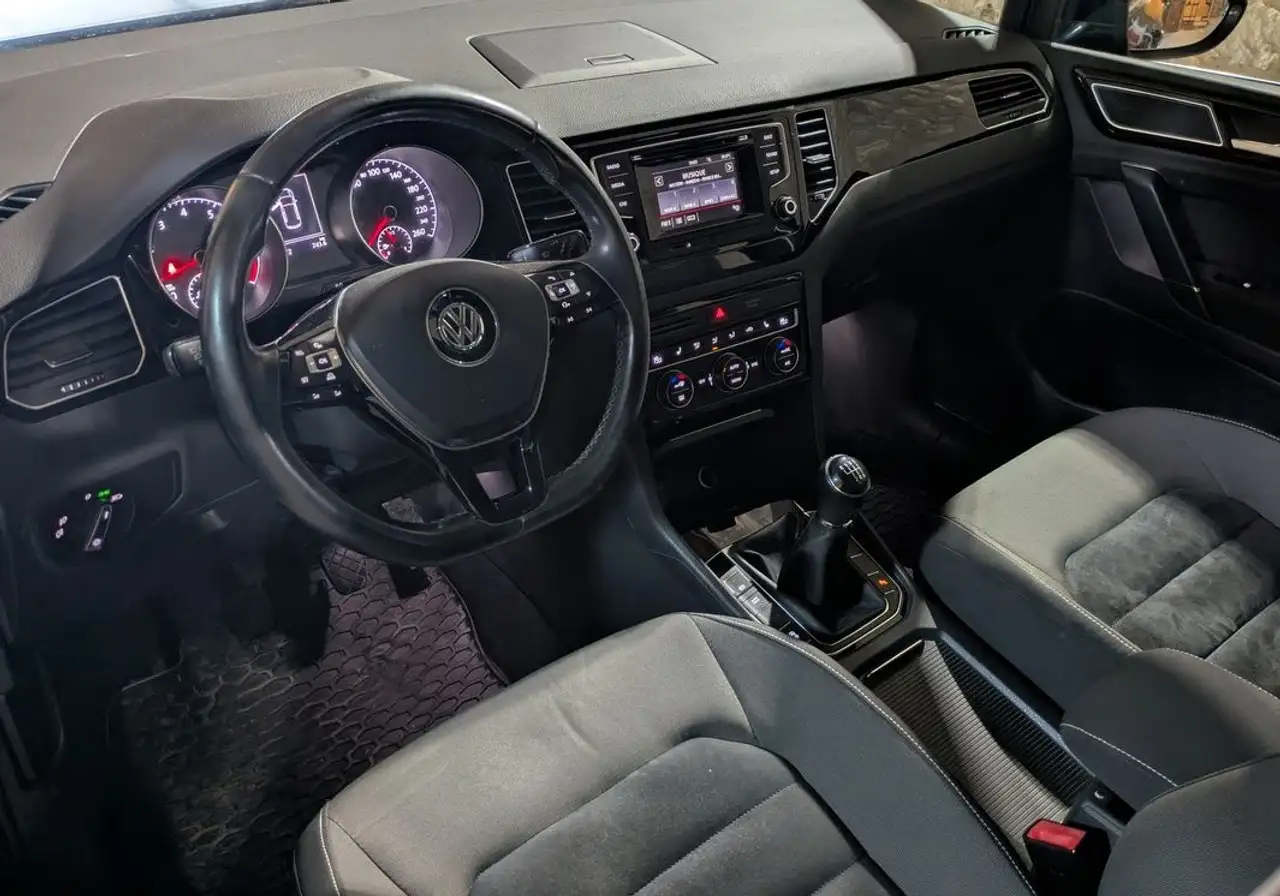 Volkswagen Golf Sportsvan — photo 6