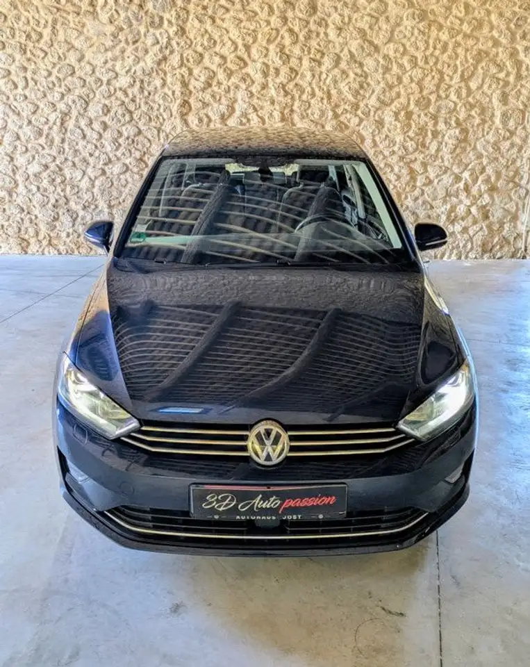 Volkswagen Golf Sportsvan — photo 2
