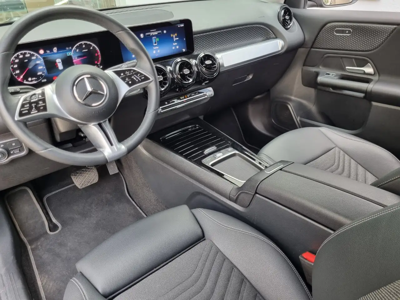 Mercedes-Benz GLB d 4MATIC Österreich-Edition, миниатюра 13
