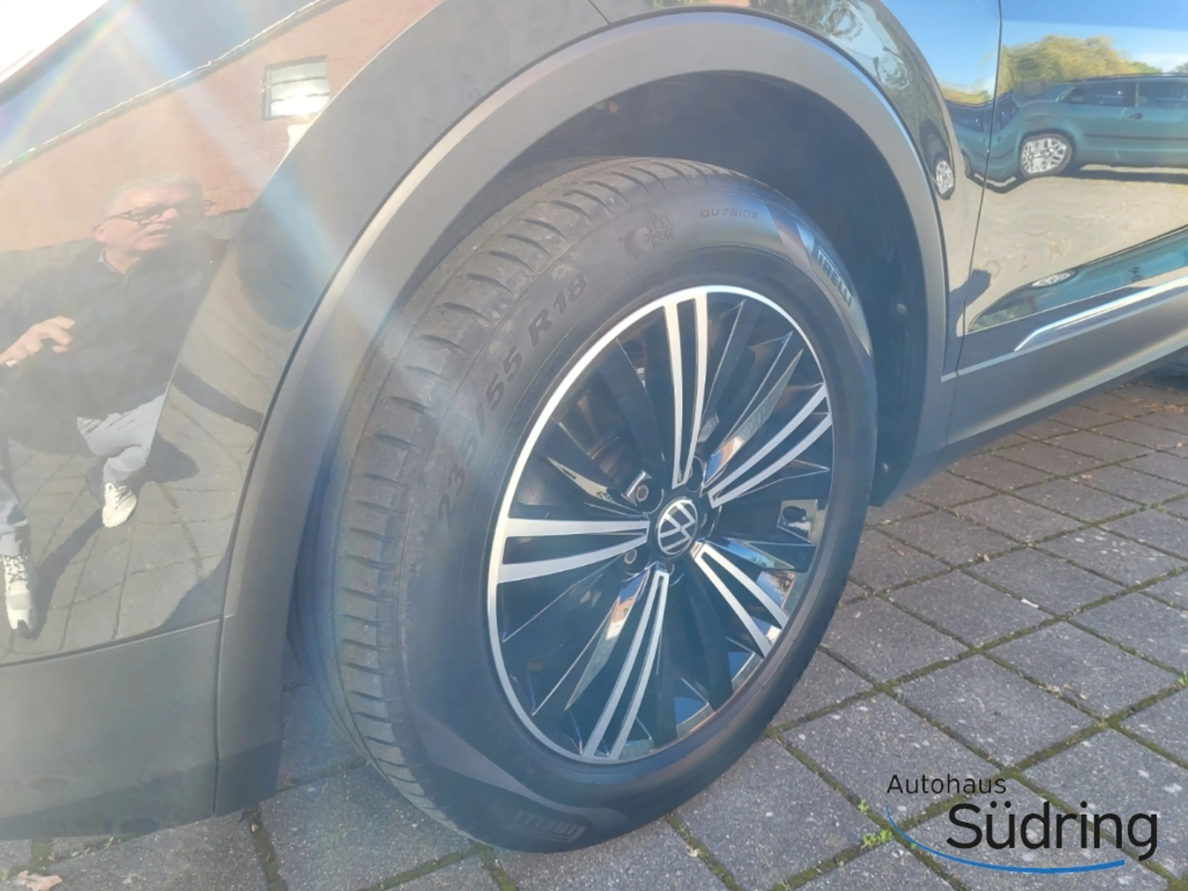 Volkswagen Tiguan Life 2.0 TDI DSG AHK Navi ACC Rückfk. — photo 13